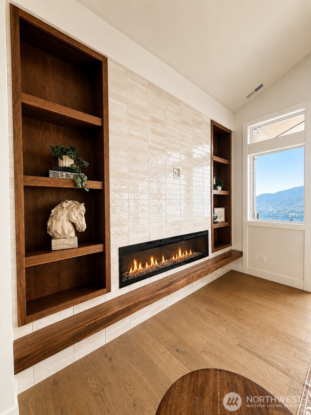 917 Long Drive Property Photo 8