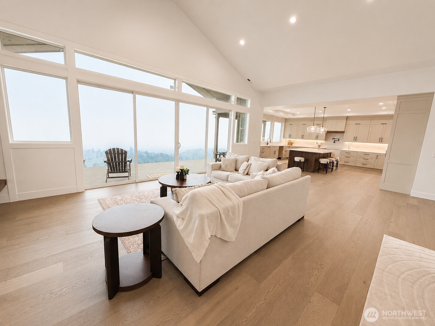 917 Long Drive Property Photo 10