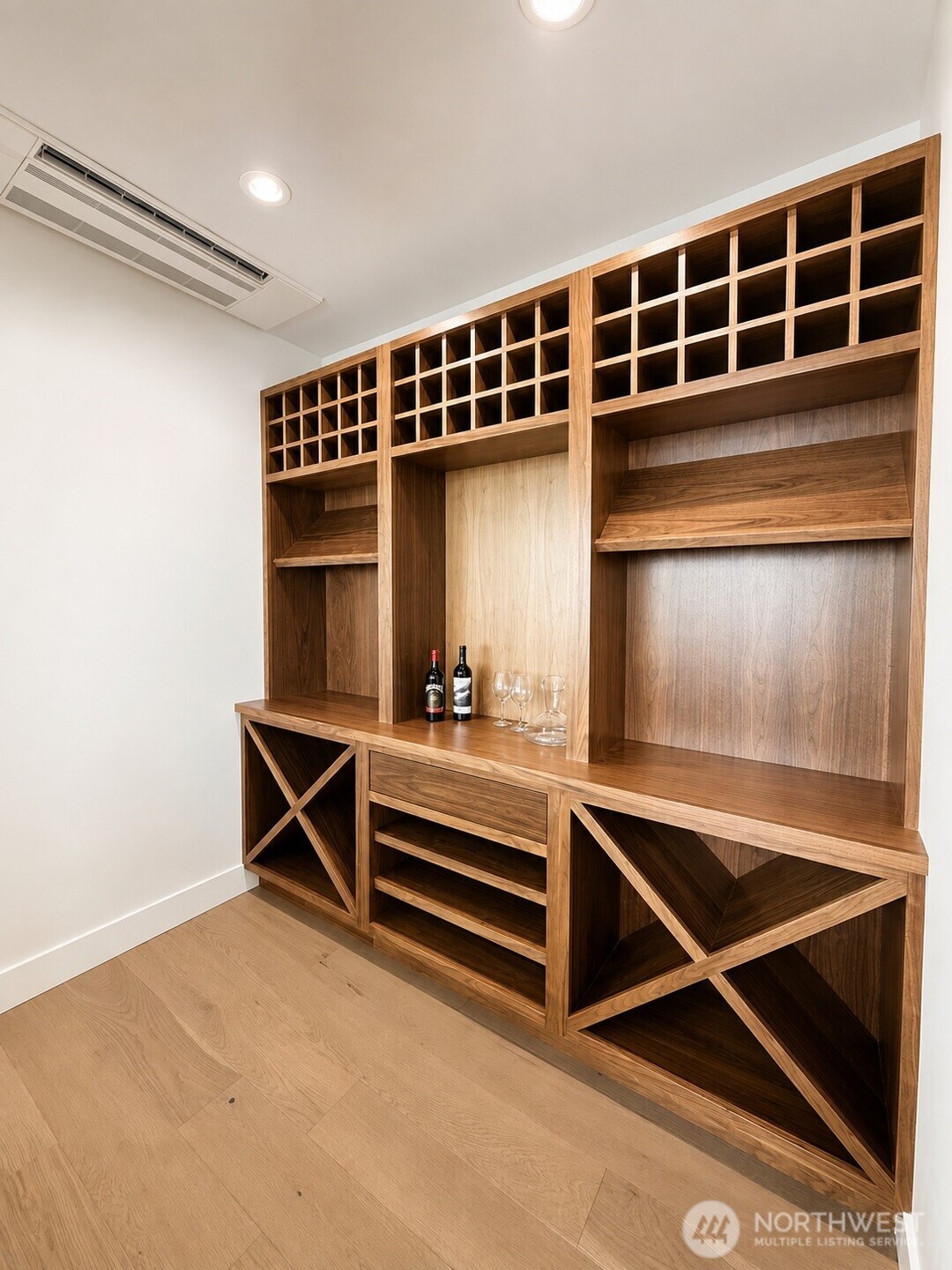 917 Long Drive Property Photo 16