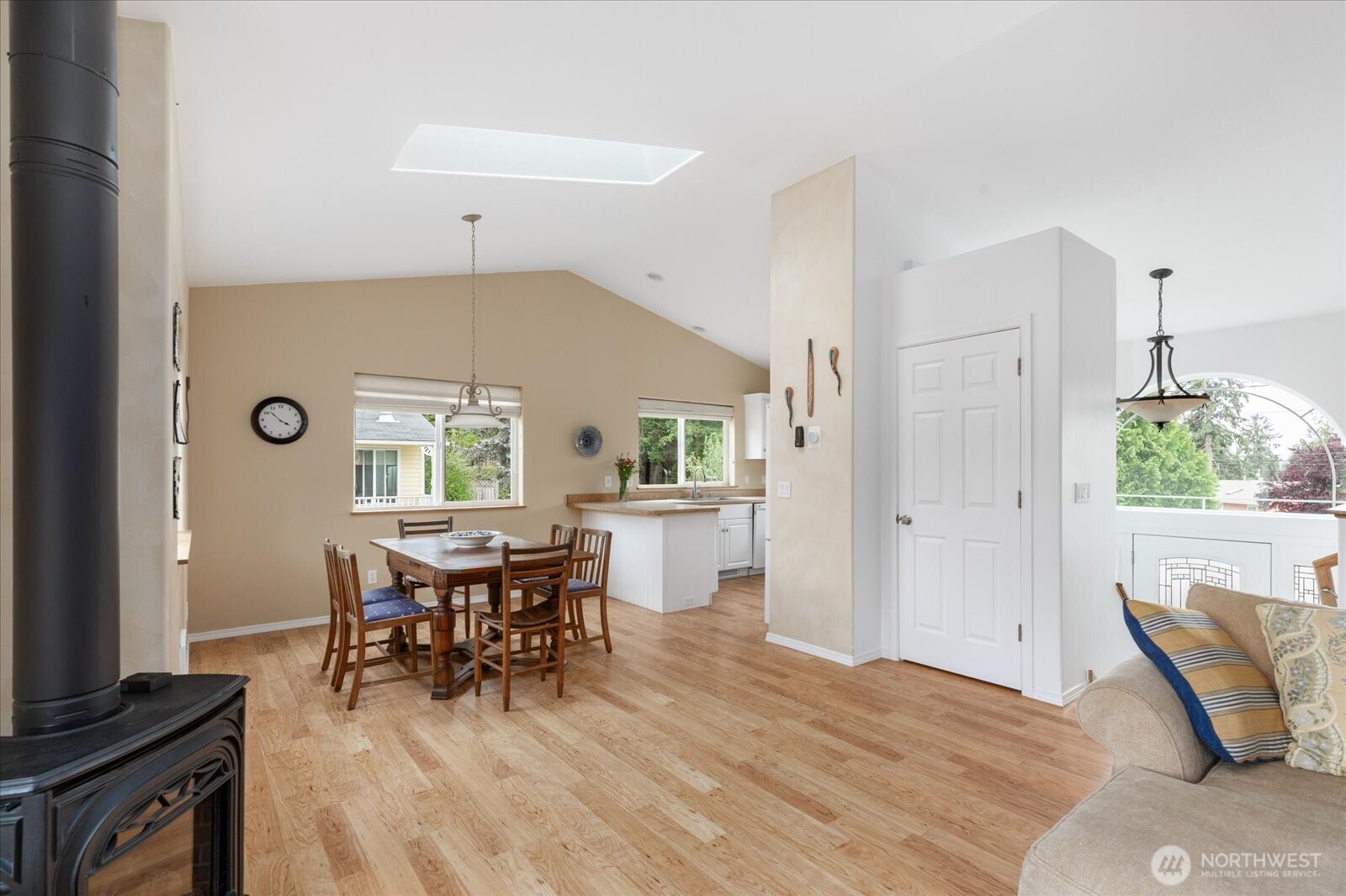 1243 Russell Drive Property Photo 14