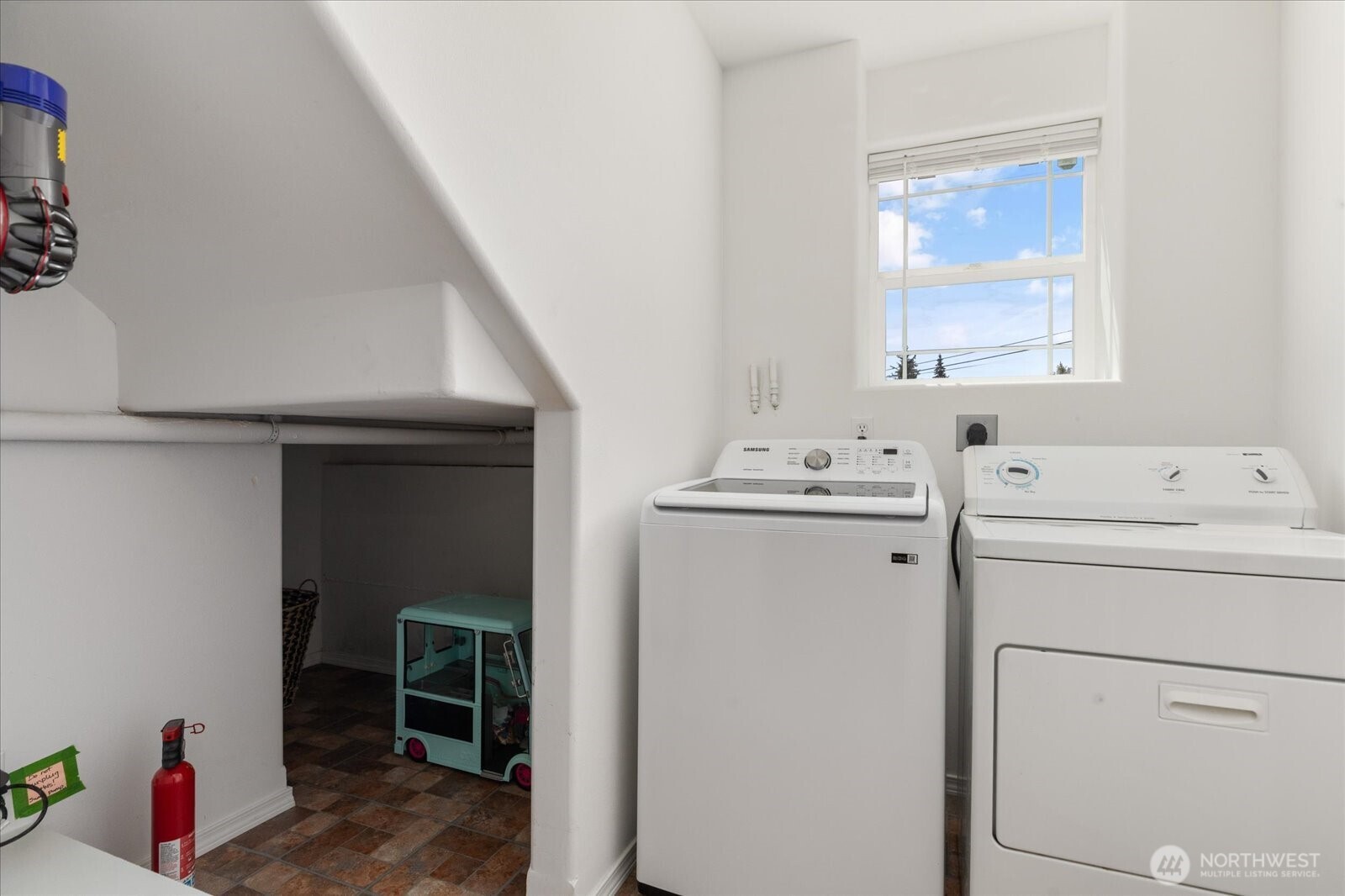 1243 Russell Drive Property Photo 30