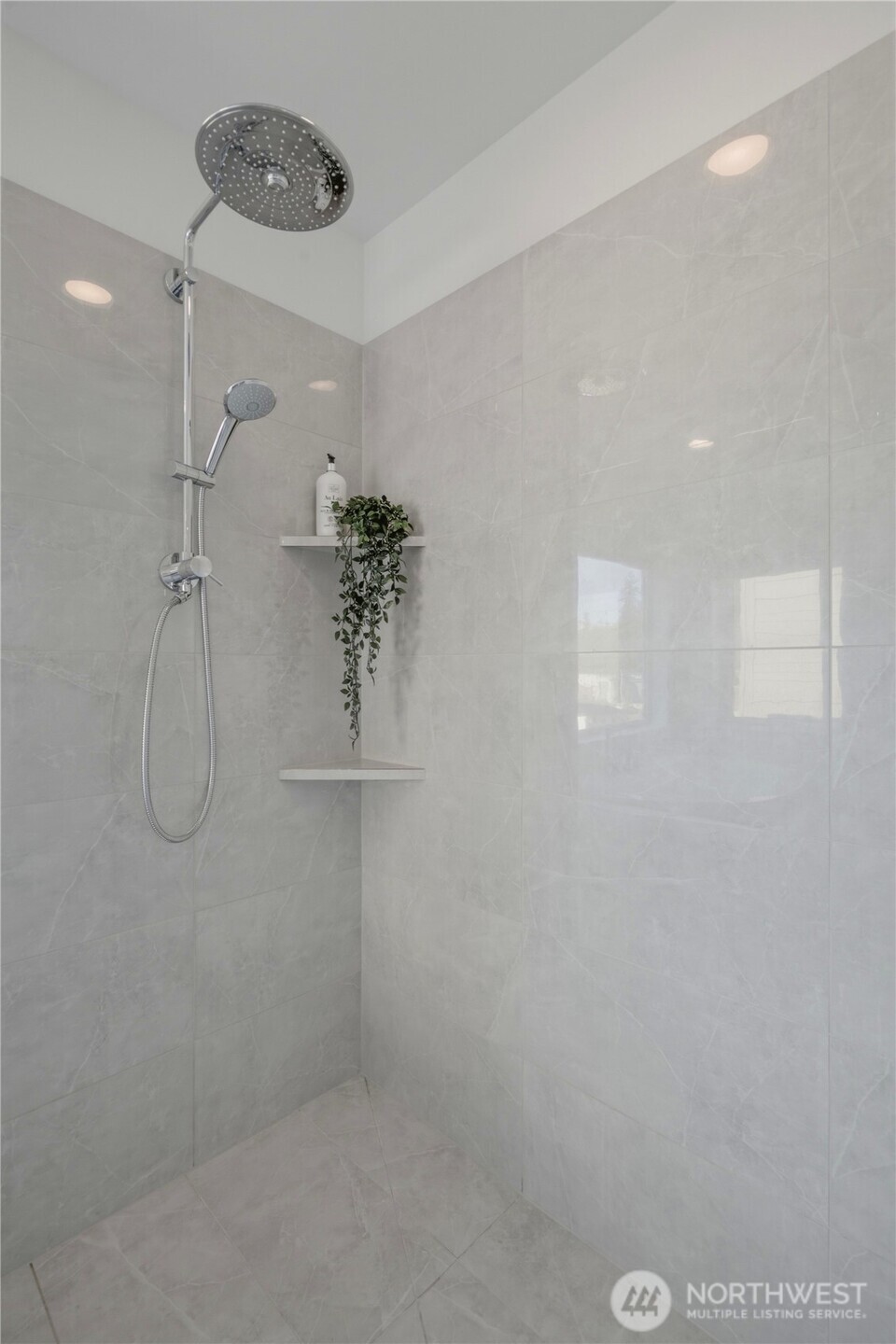 5810 160th Street Property Photo 23