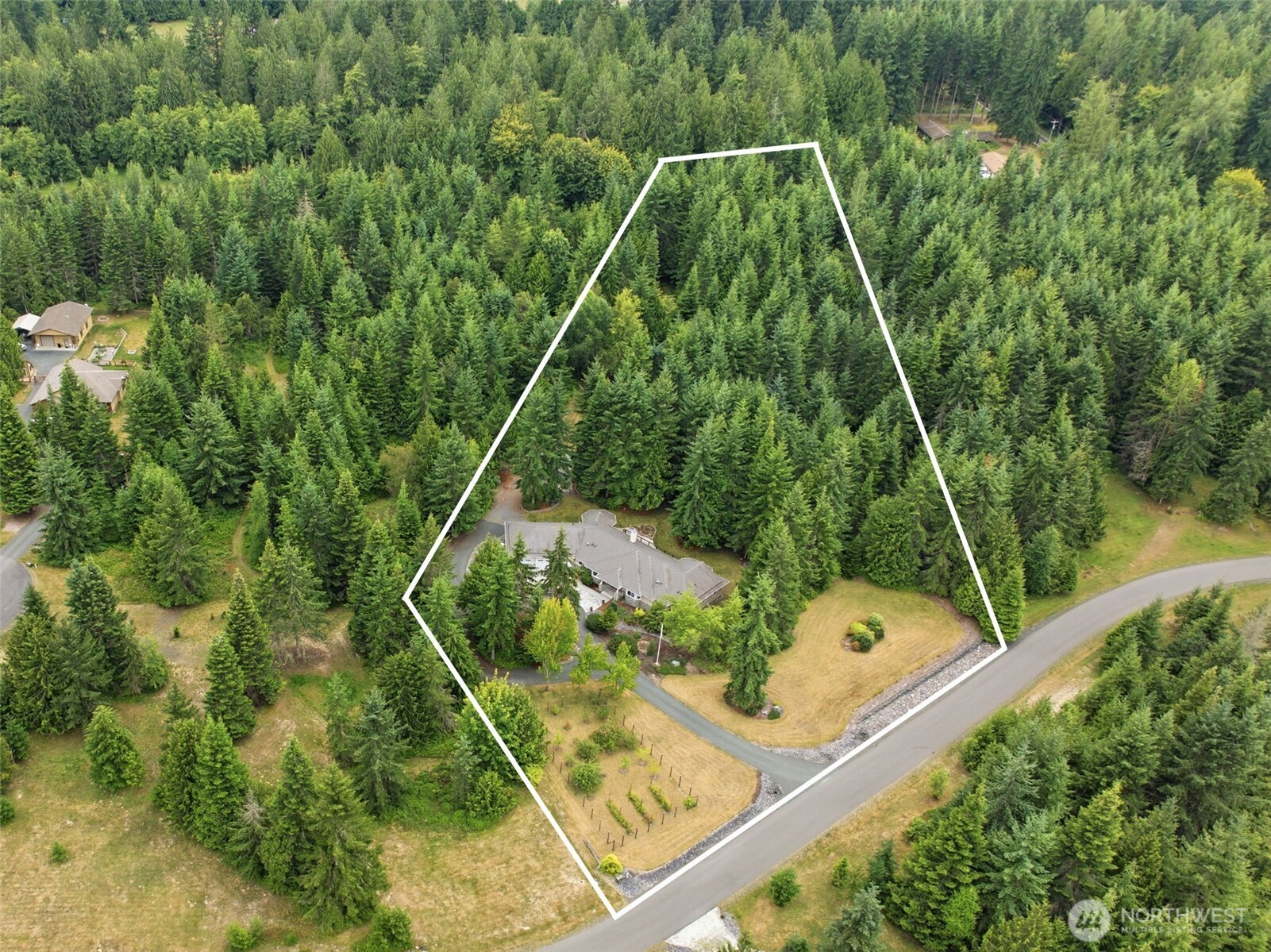 114 Headwaters Lane Property Photo 2