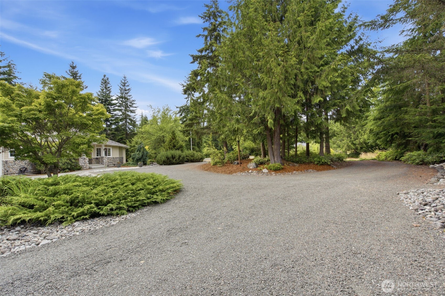 114 Headwaters Lane Property Photo 35
