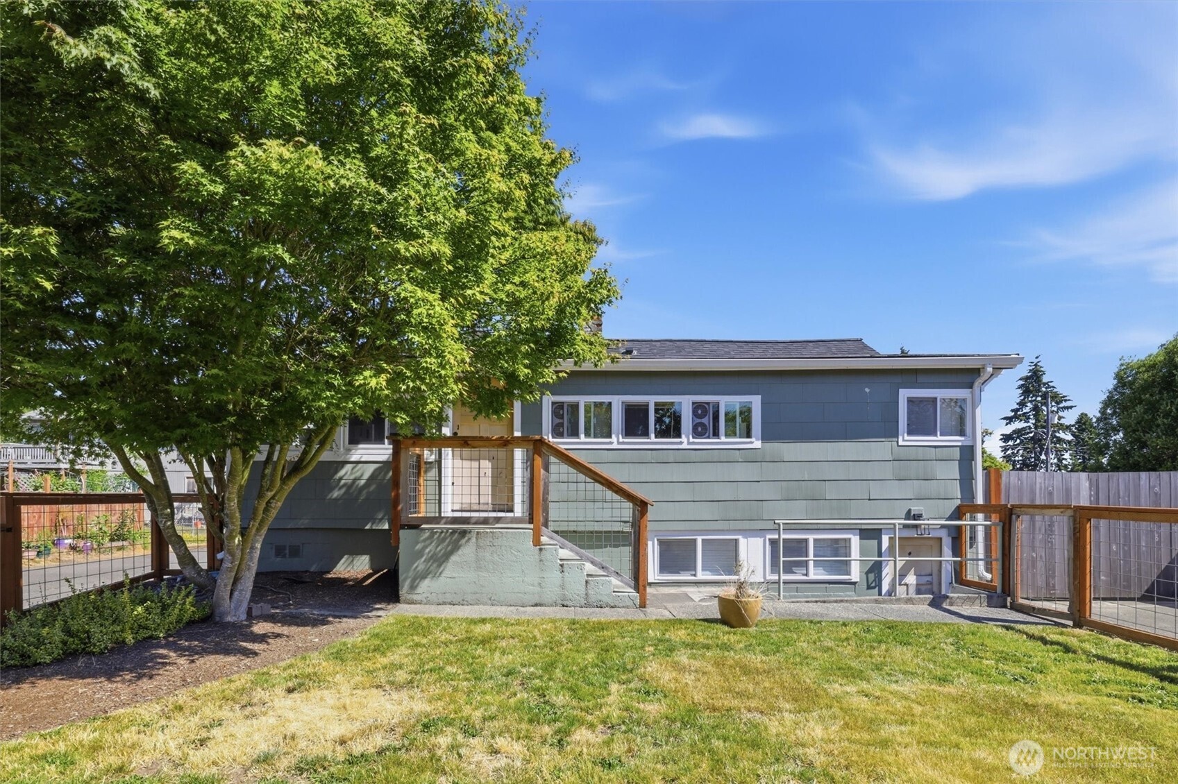 214 E 68th Street Property Photo 1