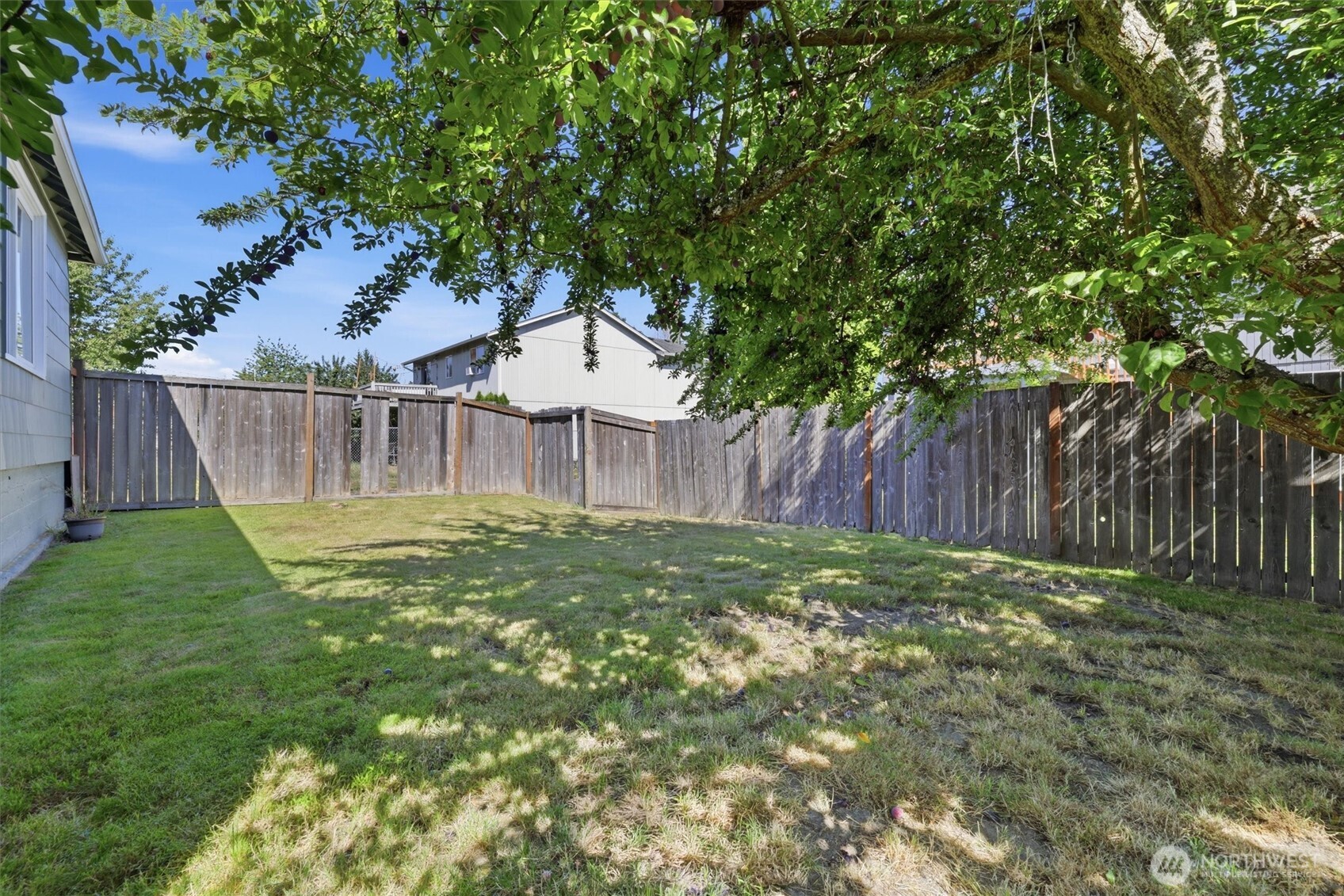 214 E 68th Street Property Photo 25