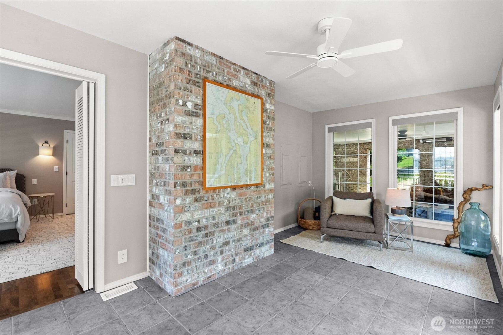 586 North Shore Boulevard Property Photo 24