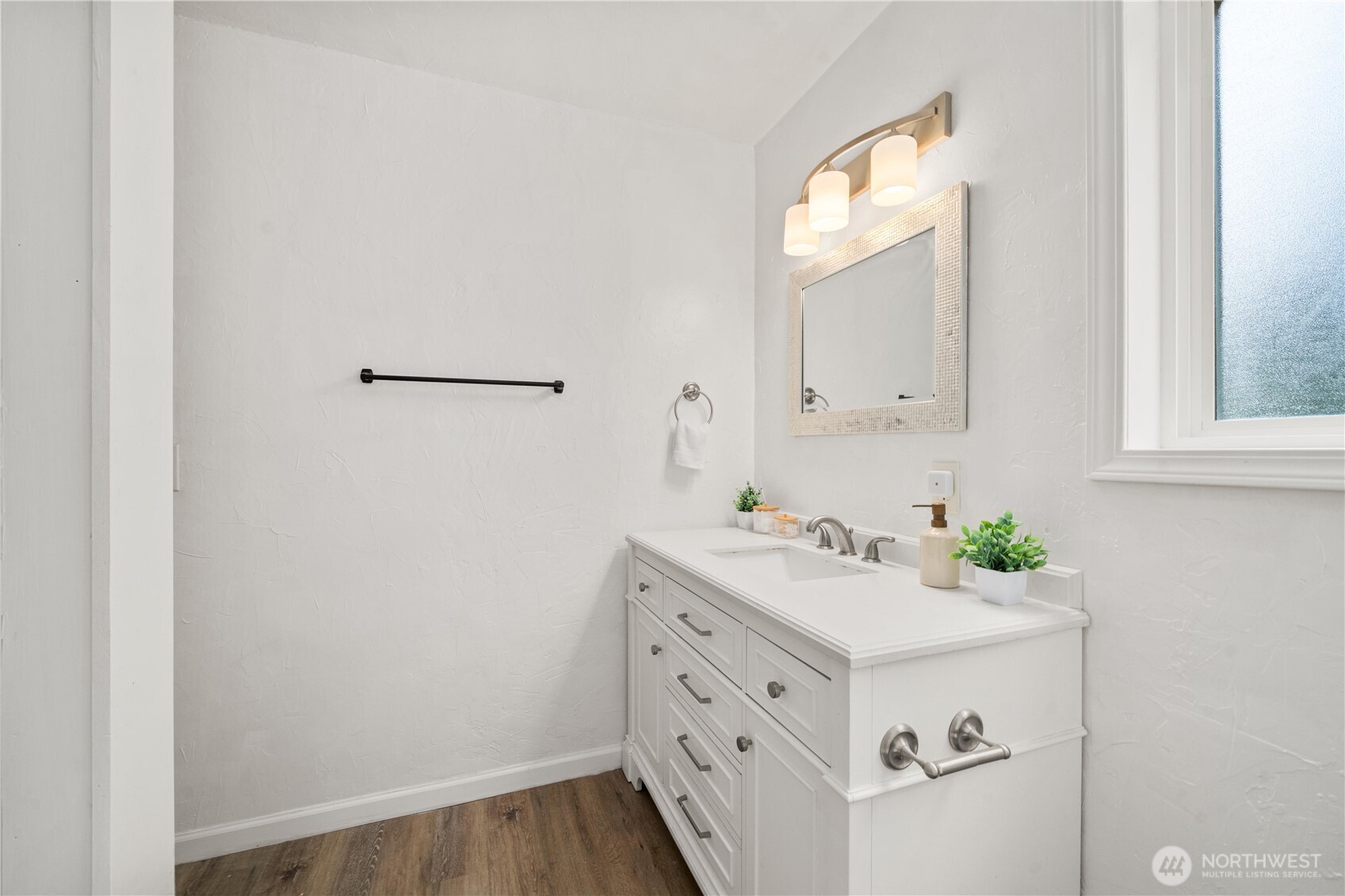 13604 Vail Road Property Photo 17