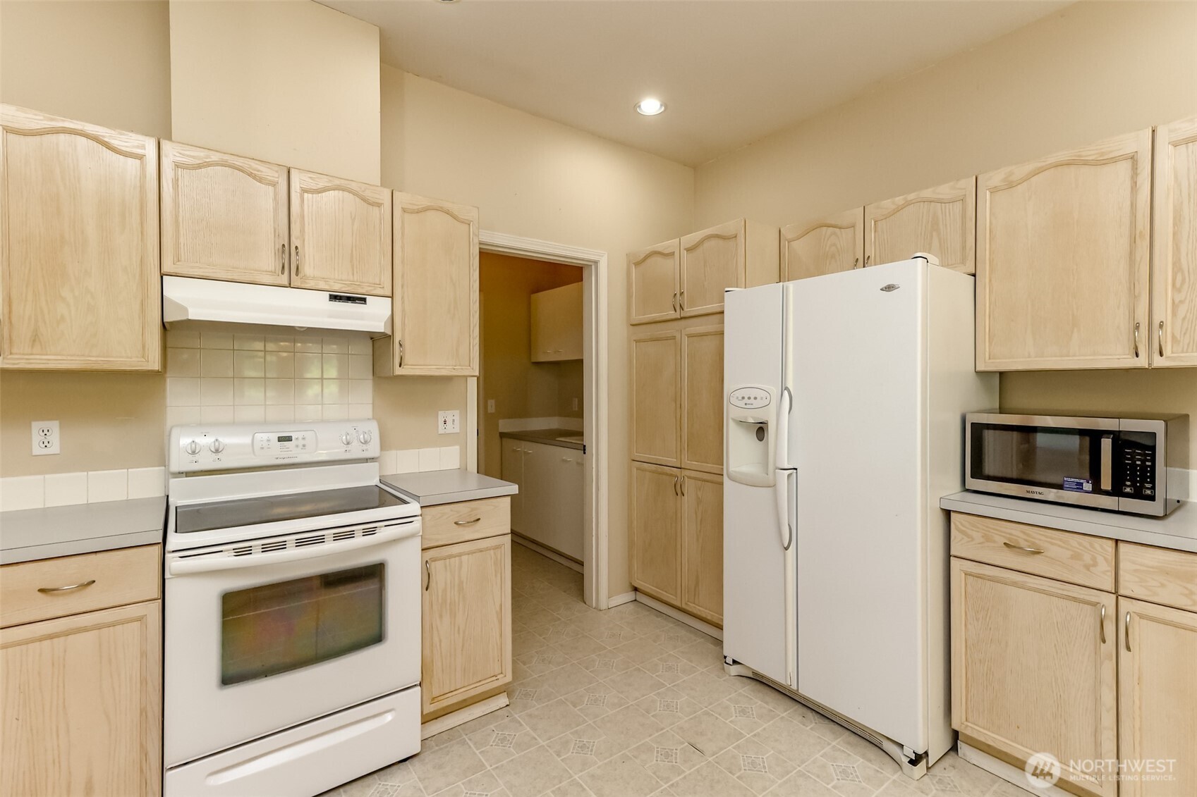 8910 71st Street Ct Property Photo 9