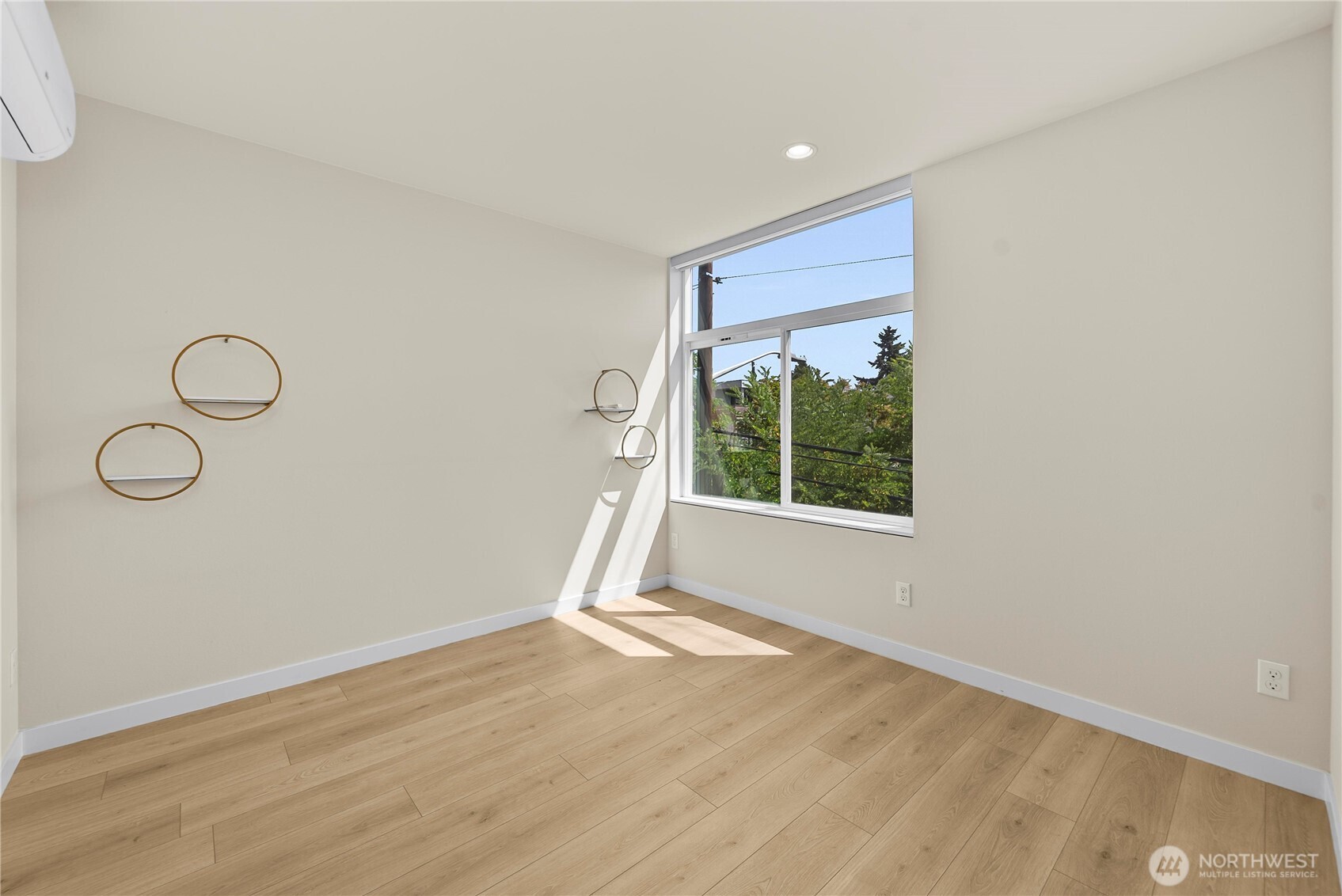 1602 E Marion Street Property Photo 12