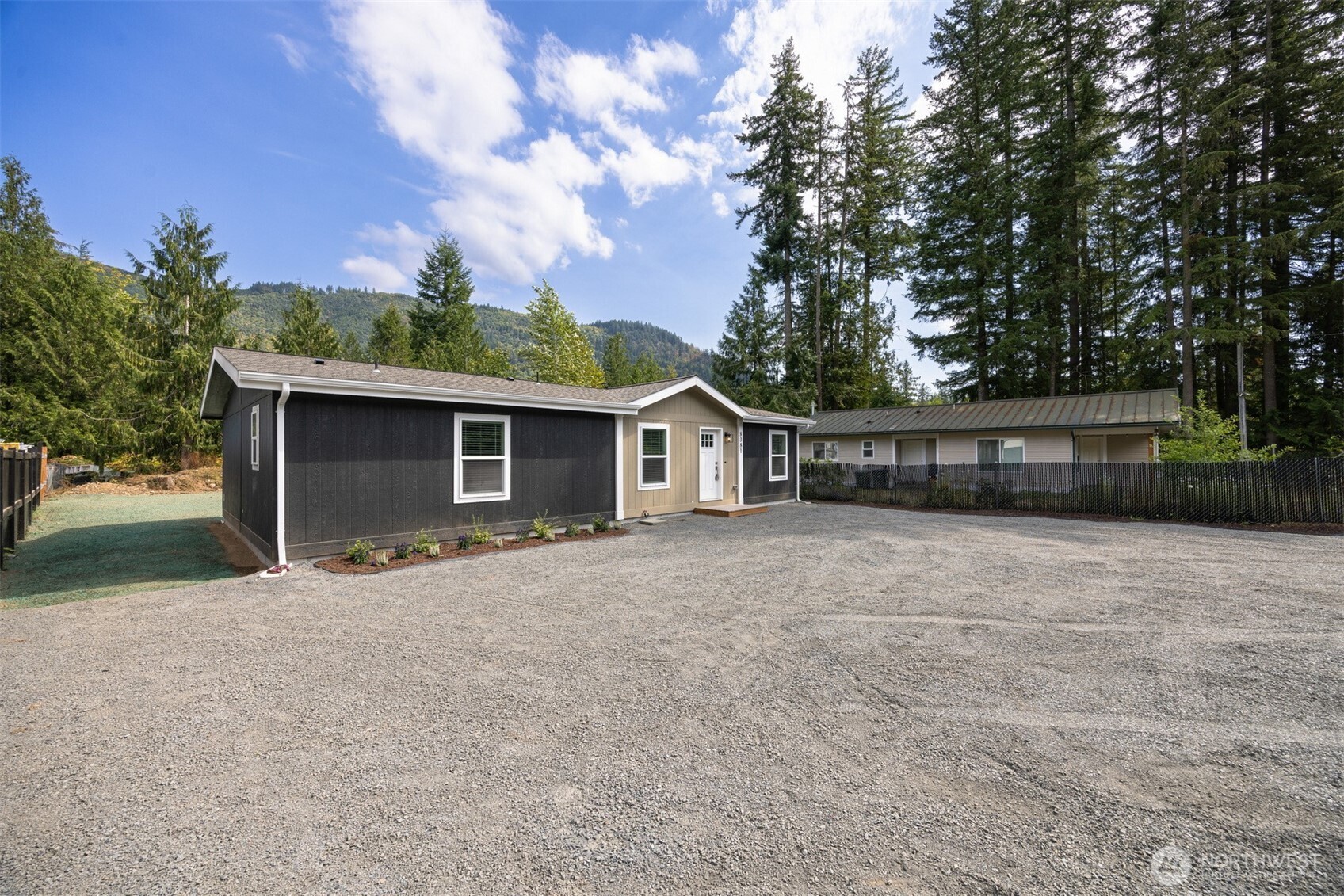 8381 Golden Valley Boulevard Property Photo 5