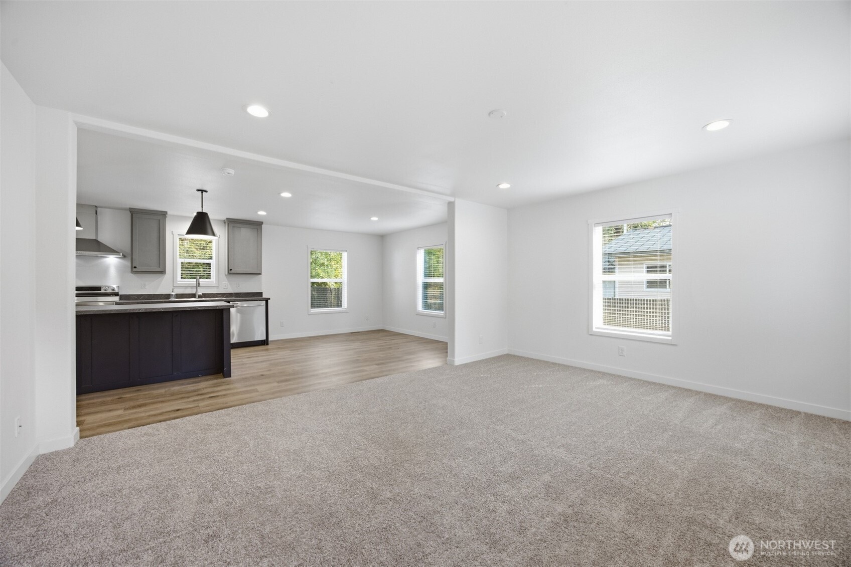 8381 Golden Valley Boulevard Property Photo 8