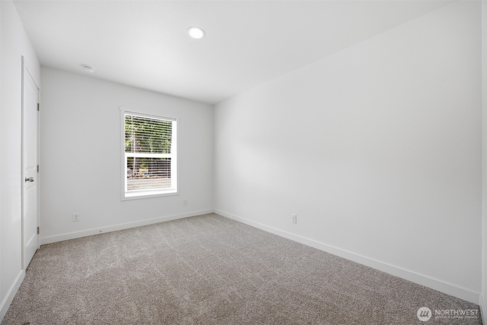 8381 Golden Valley Boulevard Property Photo 26