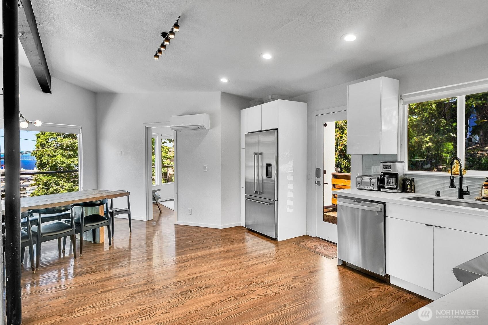 1115 8th Avenue Property Photo 9