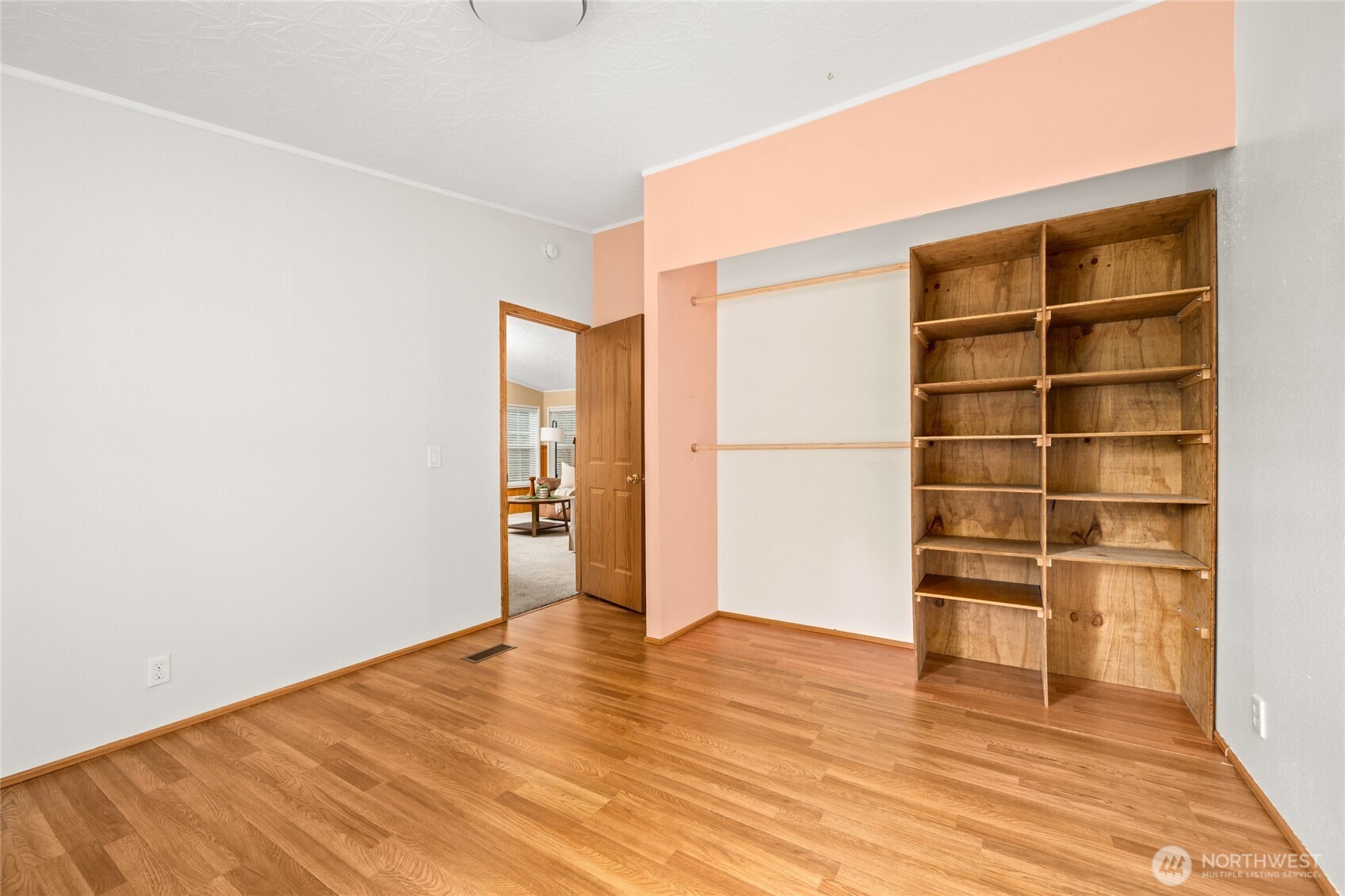 124 N Central Avenue Property Photo 20