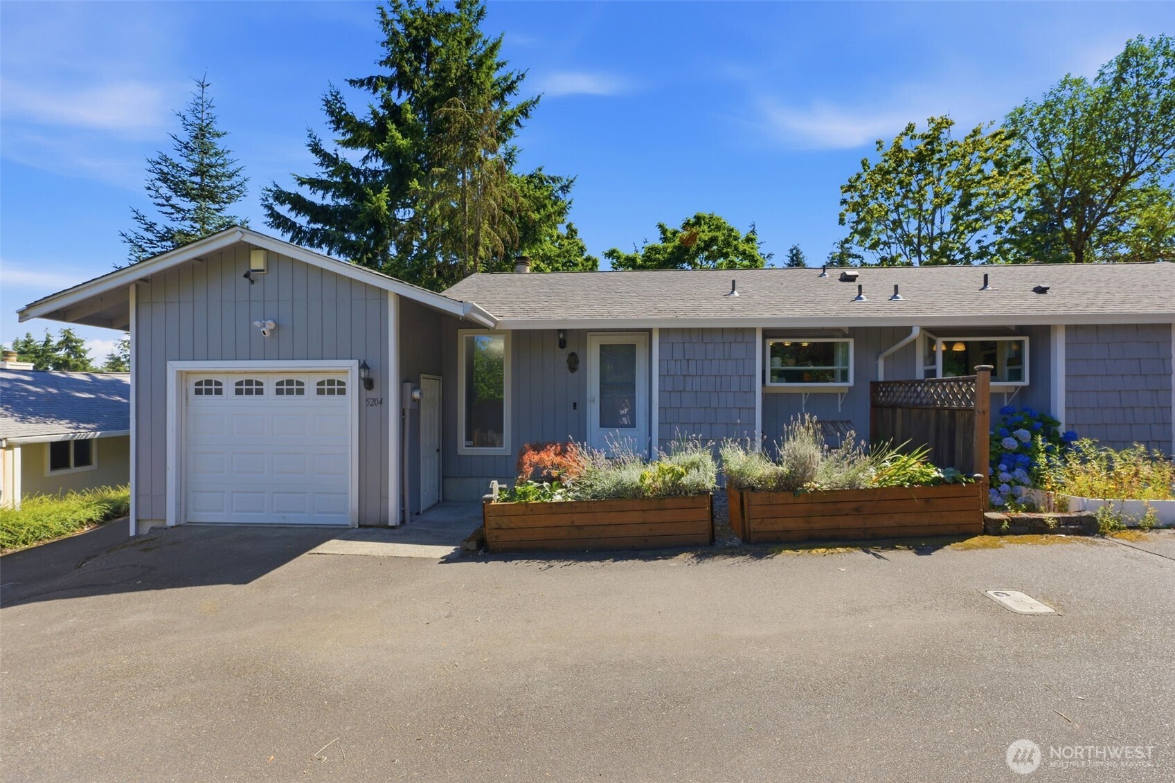 5204 65th Avenue Property Photo 1