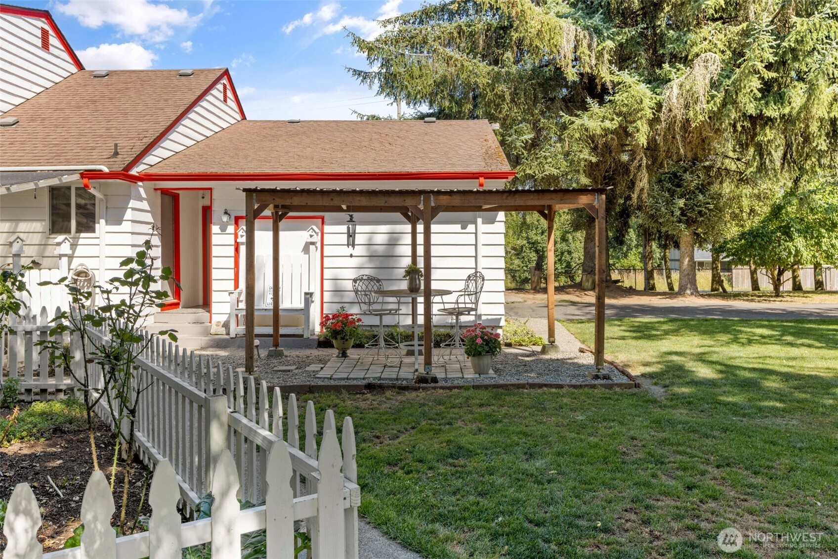 816 304th Street Property Photo 5