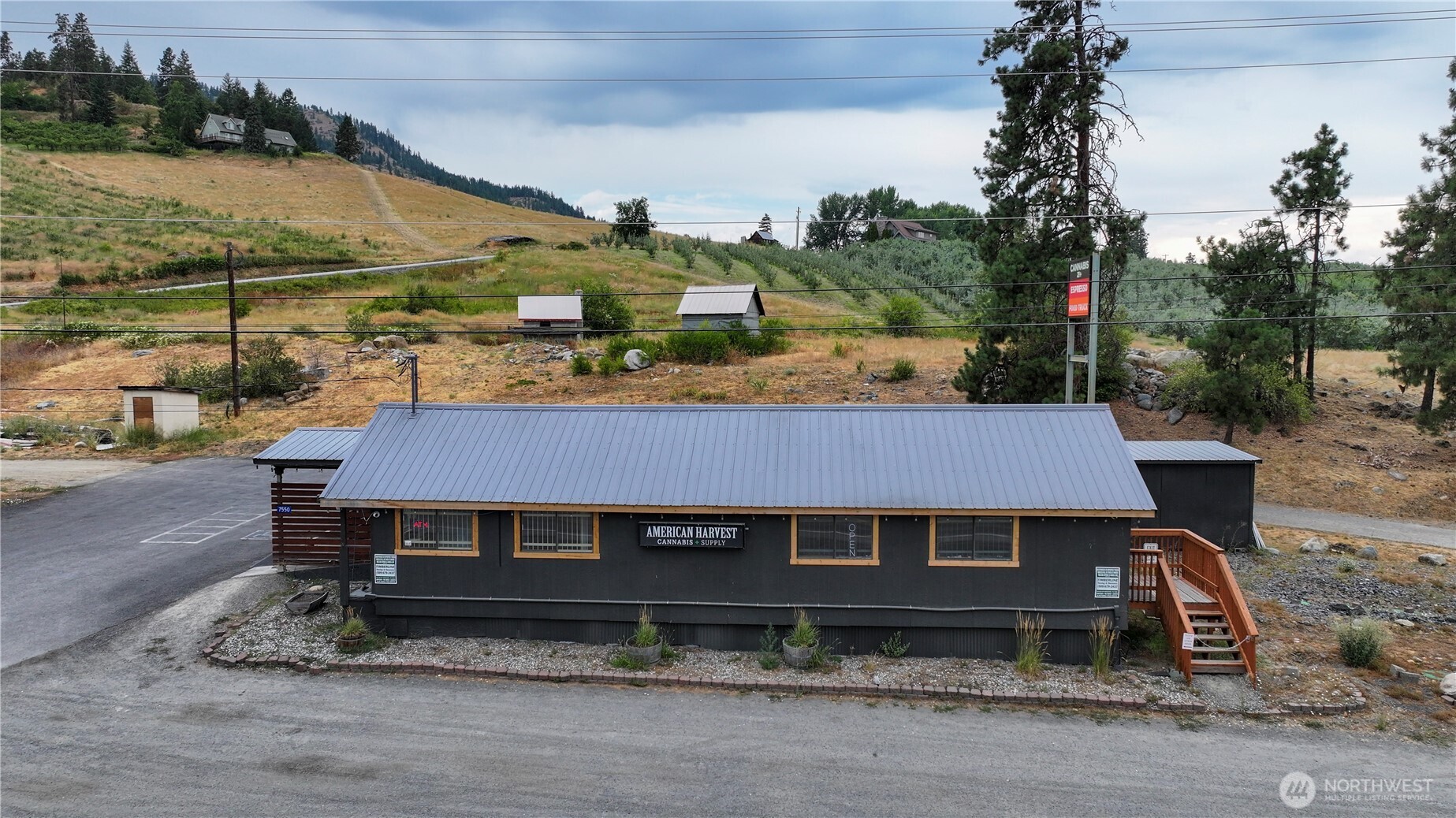 7550 US Highway 97 Property Photo 1