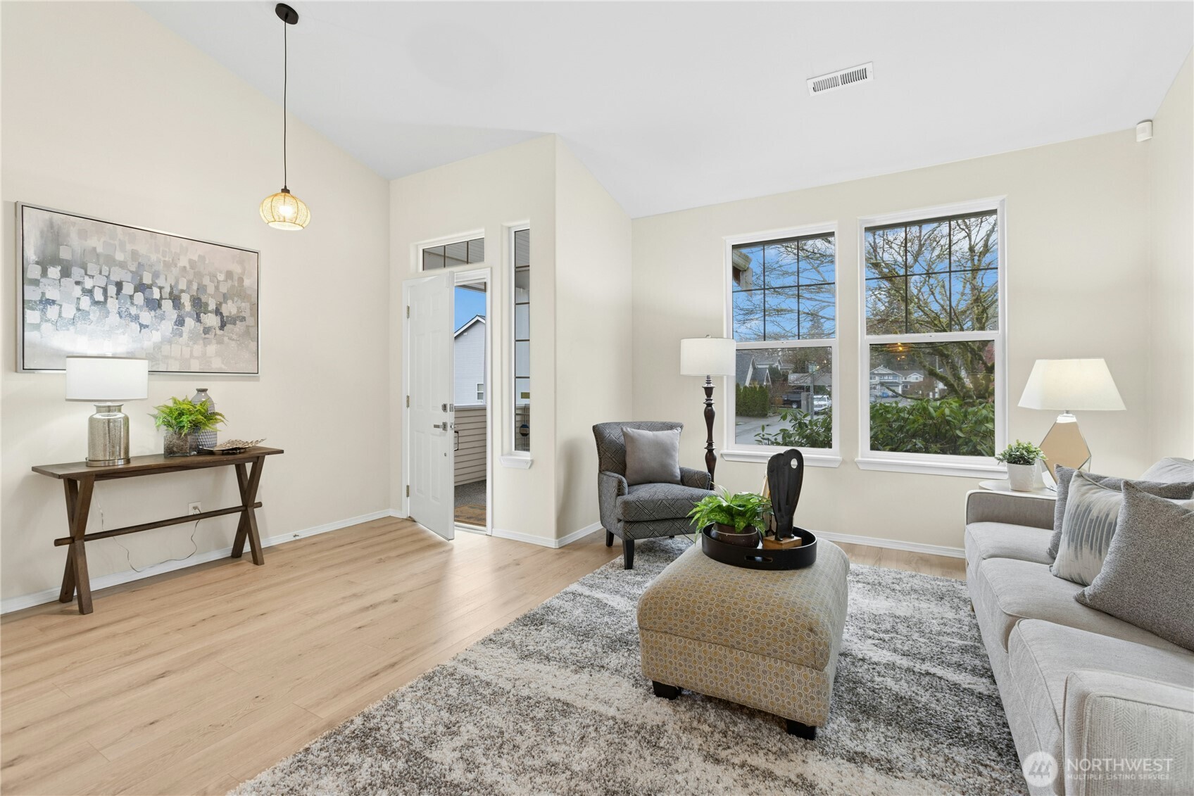 2805 151st Place Property Photo 2