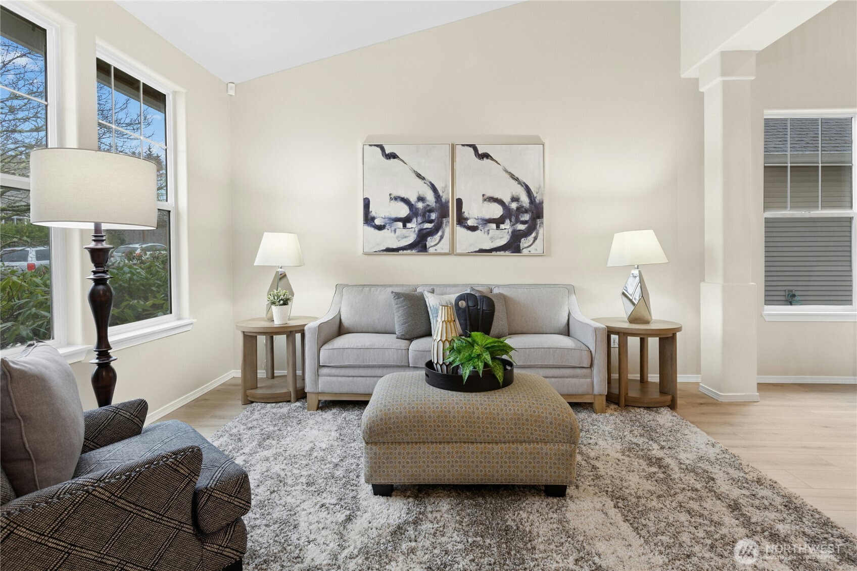 2805 151st Place Property Photo 3