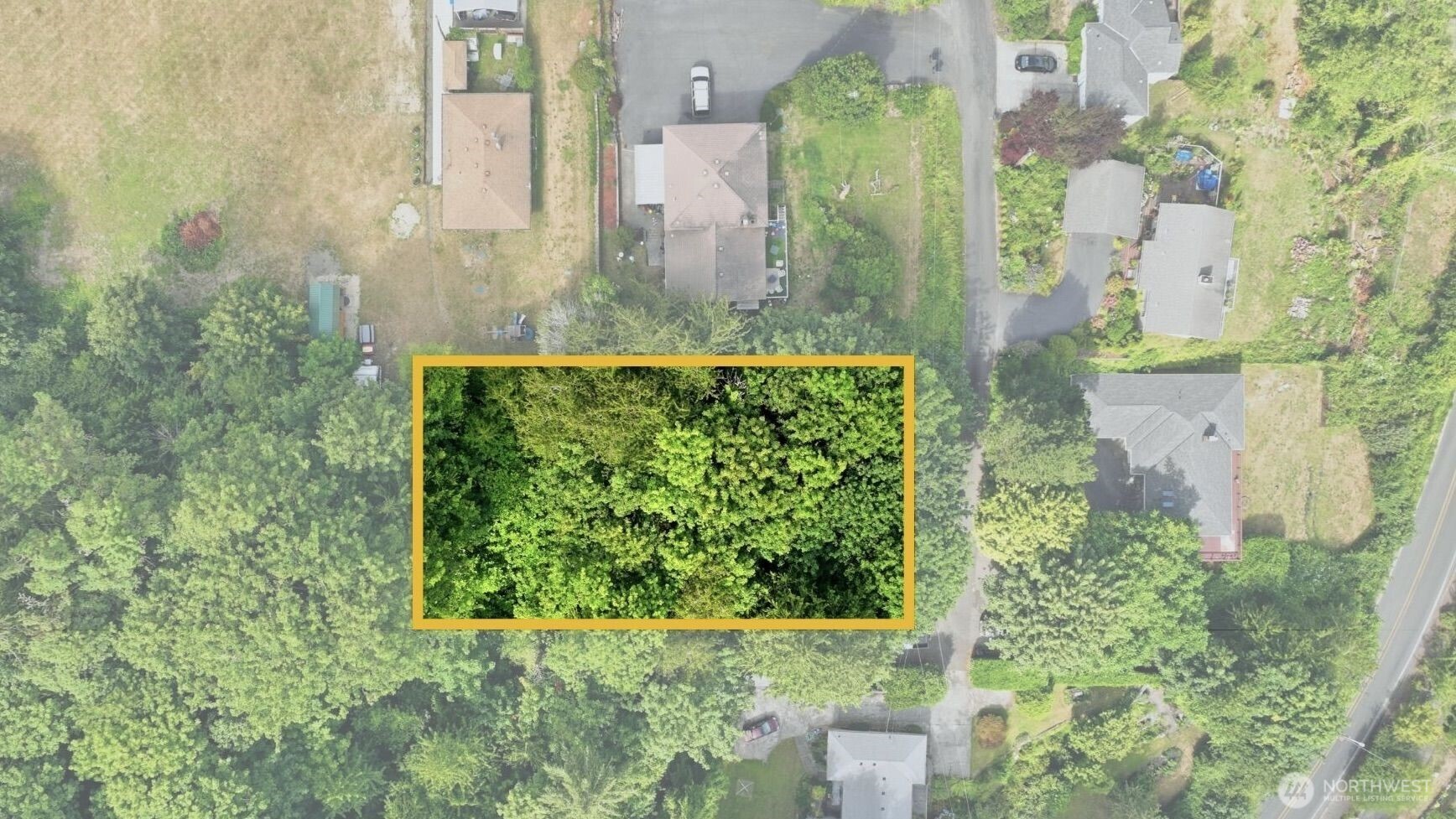 16 Nw Cartier Dr Property Photo 3