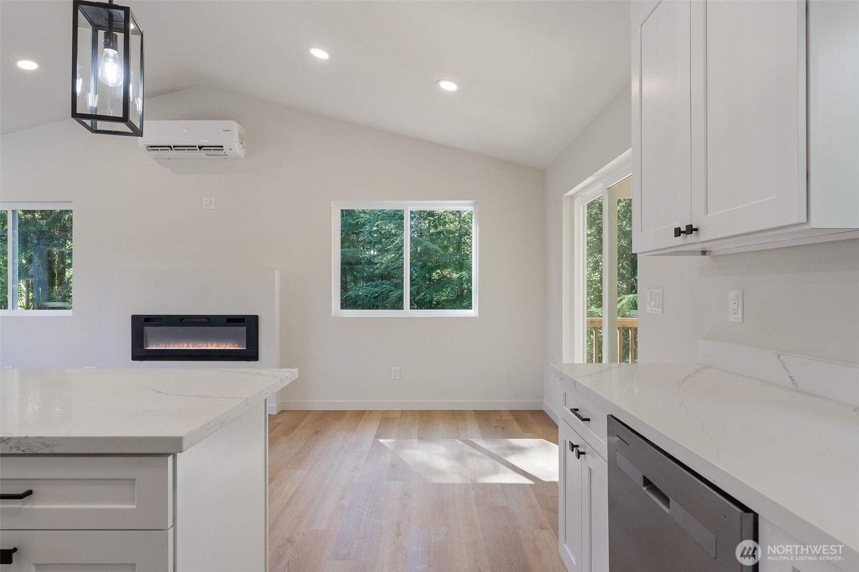 23415 Coyne Road Property Photo 11