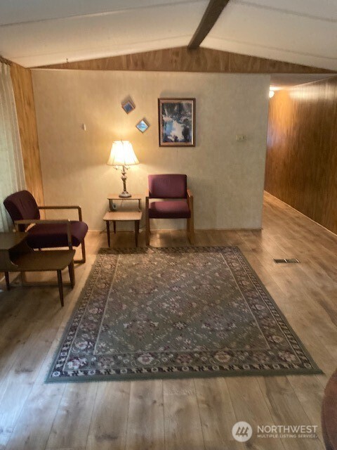 41 N Kitsap Place Property Photo 5