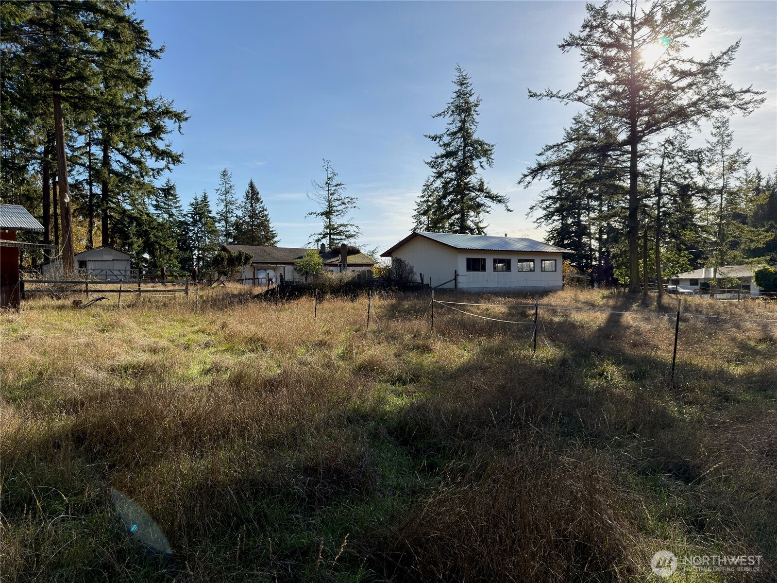 2410 Hastings Avenue Property Photo 23