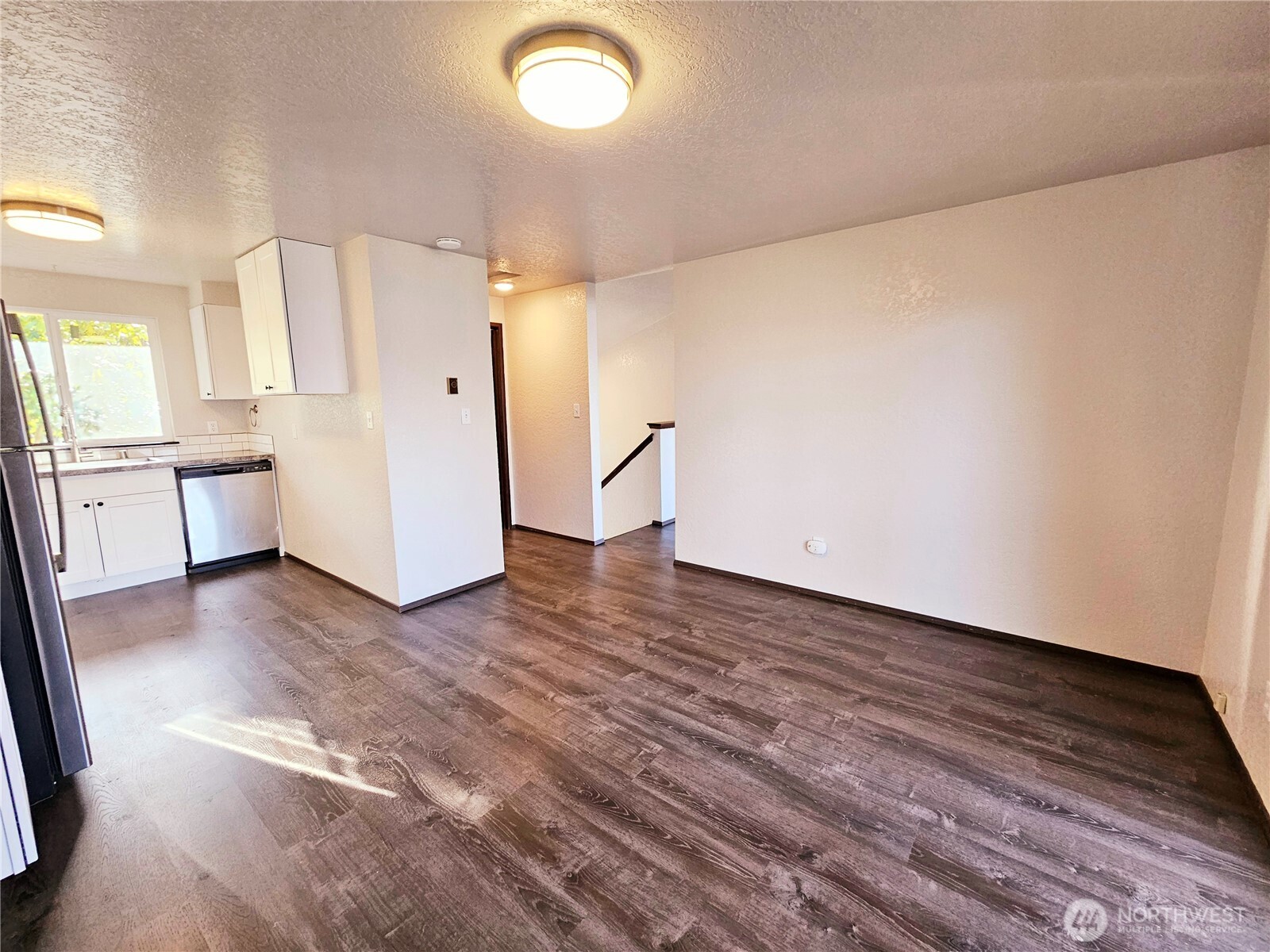 4617 Beach Drive Property Photo 5