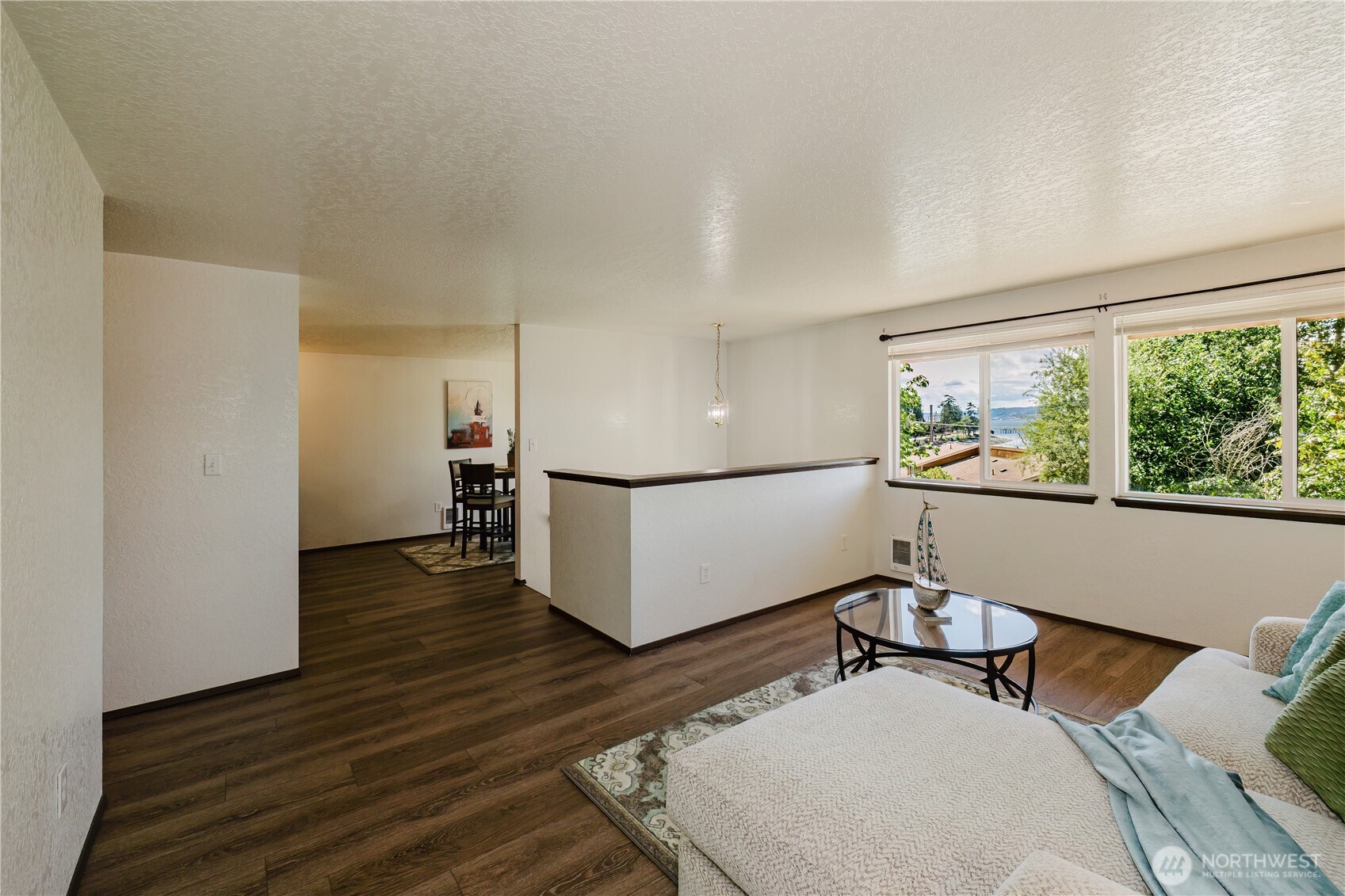 4617 Beach Drive Property Photo 14