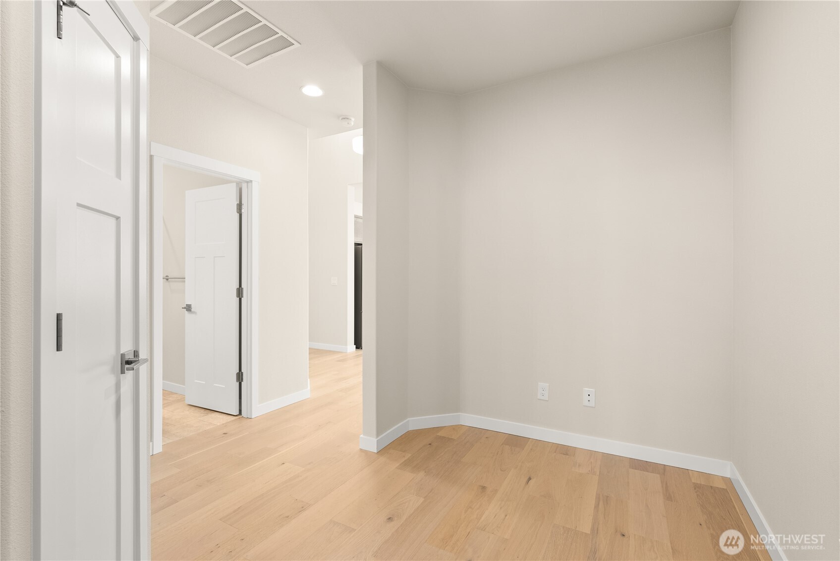 9049 Wyatt Loop Property Photo 22