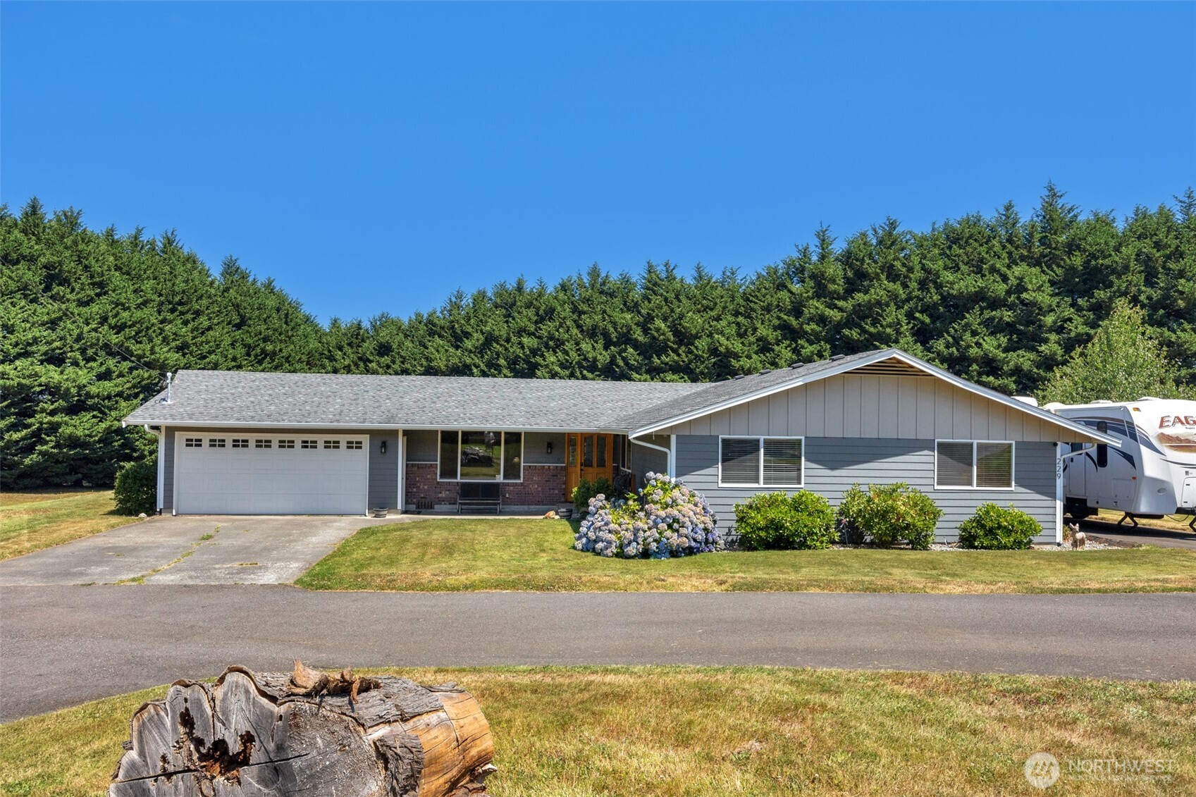 229 172nd Street Property Photo 6
