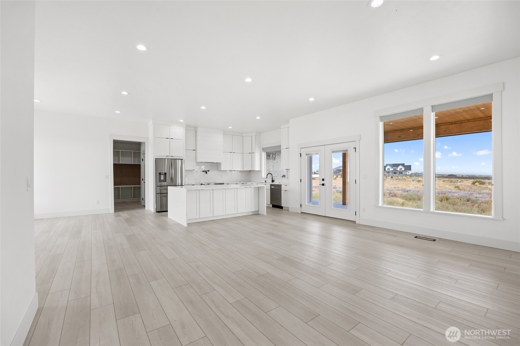 215 Se Desert Hills Loop Property Photo 8