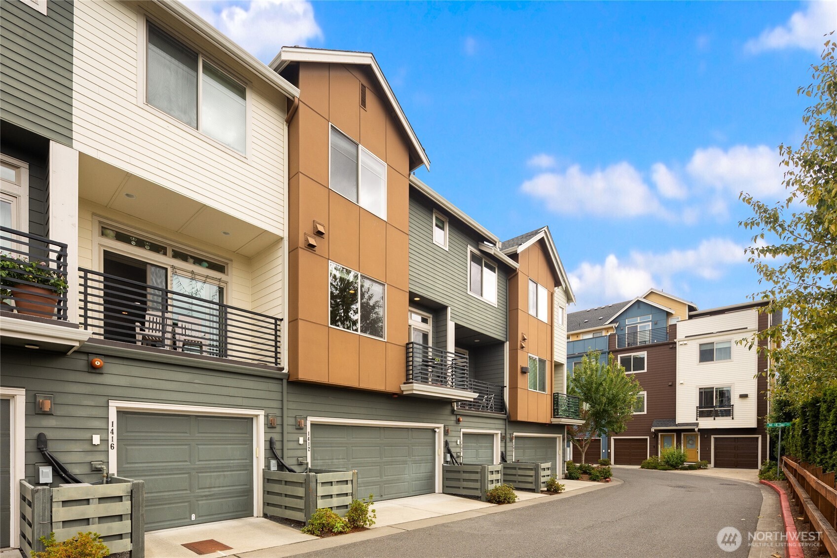 1412 157th Place Property Photo 2