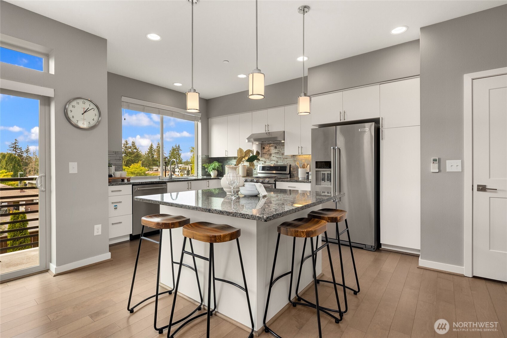 1412 157th Place Property Photo 5