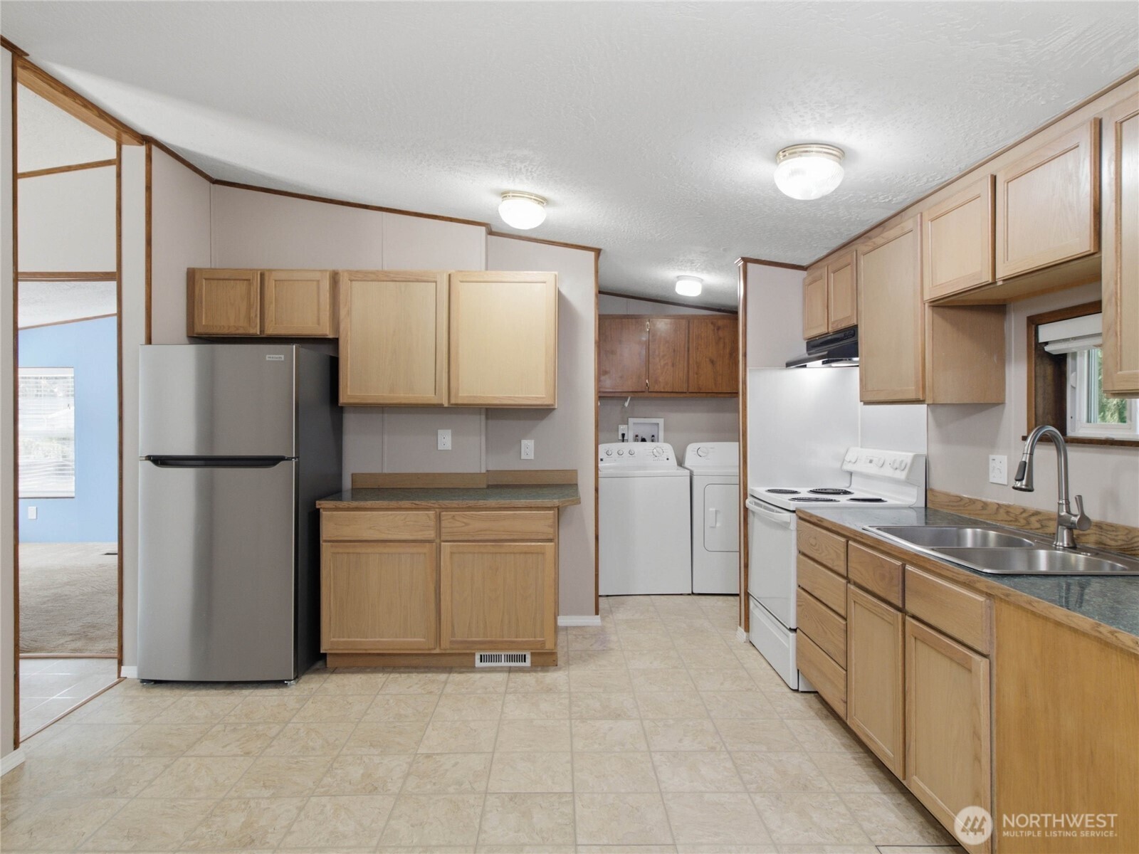 9317 206th Street Ct 6 Property Photo 9