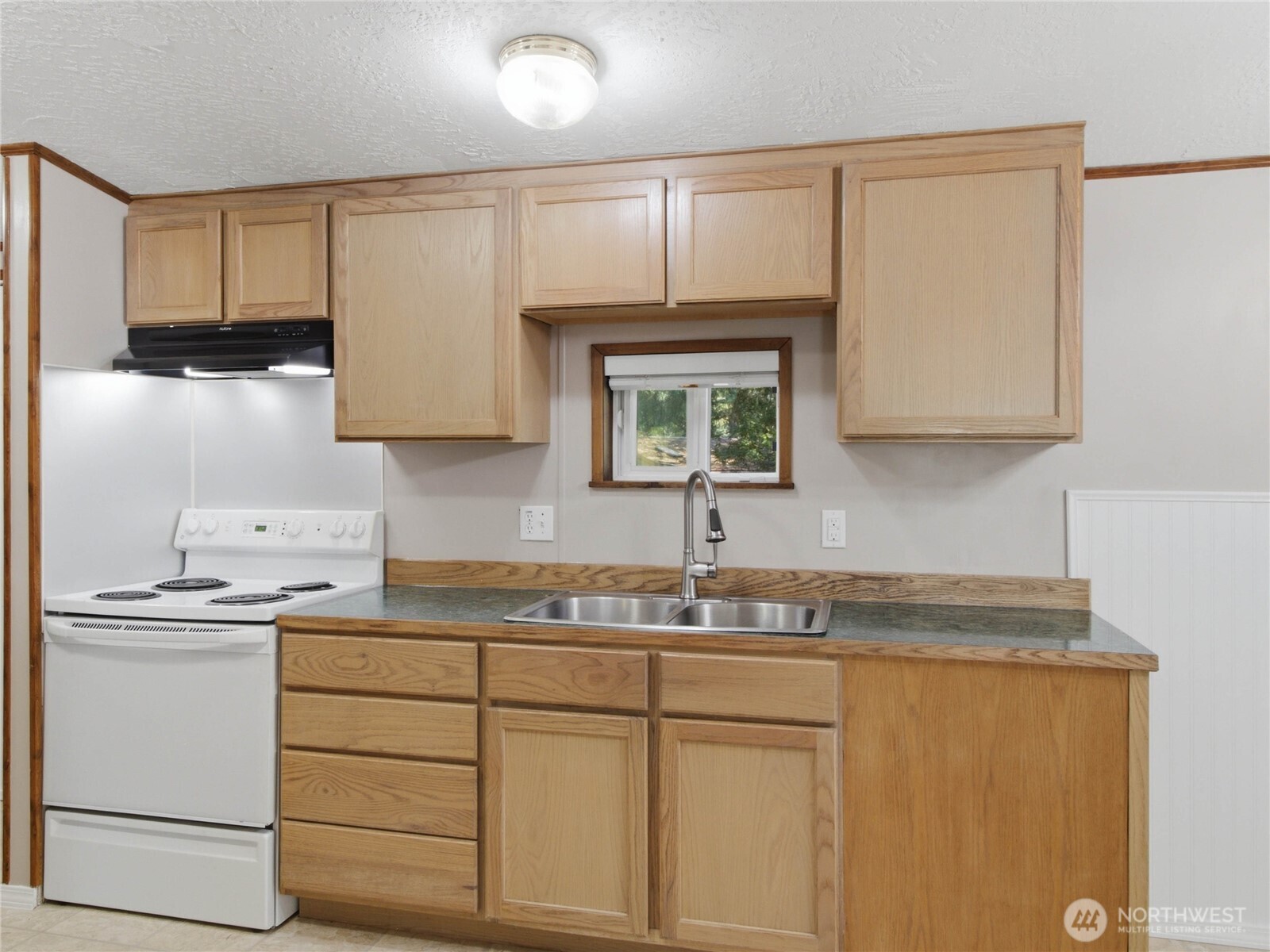 9317 206th Street Ct 6 Property Photo 10