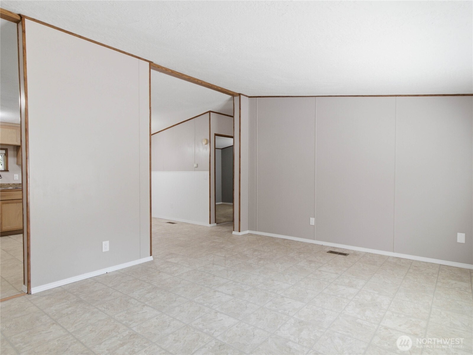9317 206th Street Ct 6 Property Photo 13