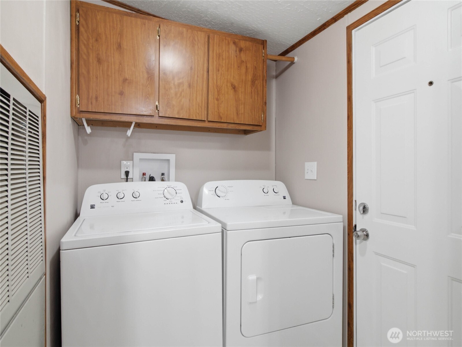9317 206th Street Ct 6 Property Photo 14