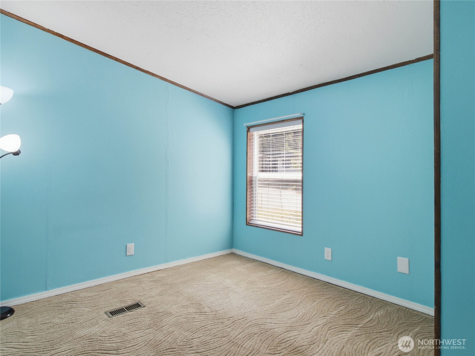 9317 206th Street Ct 6 Property Photo 17