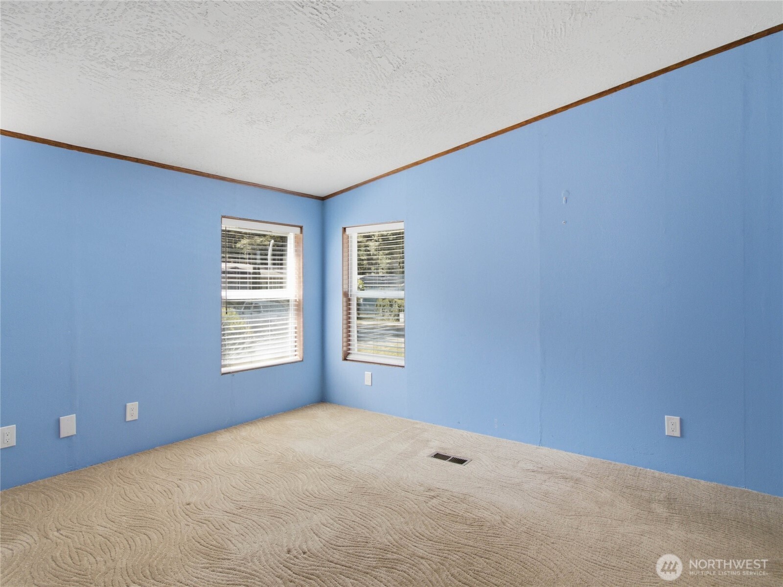 9317 206th Street Ct 6 Property Photo 20