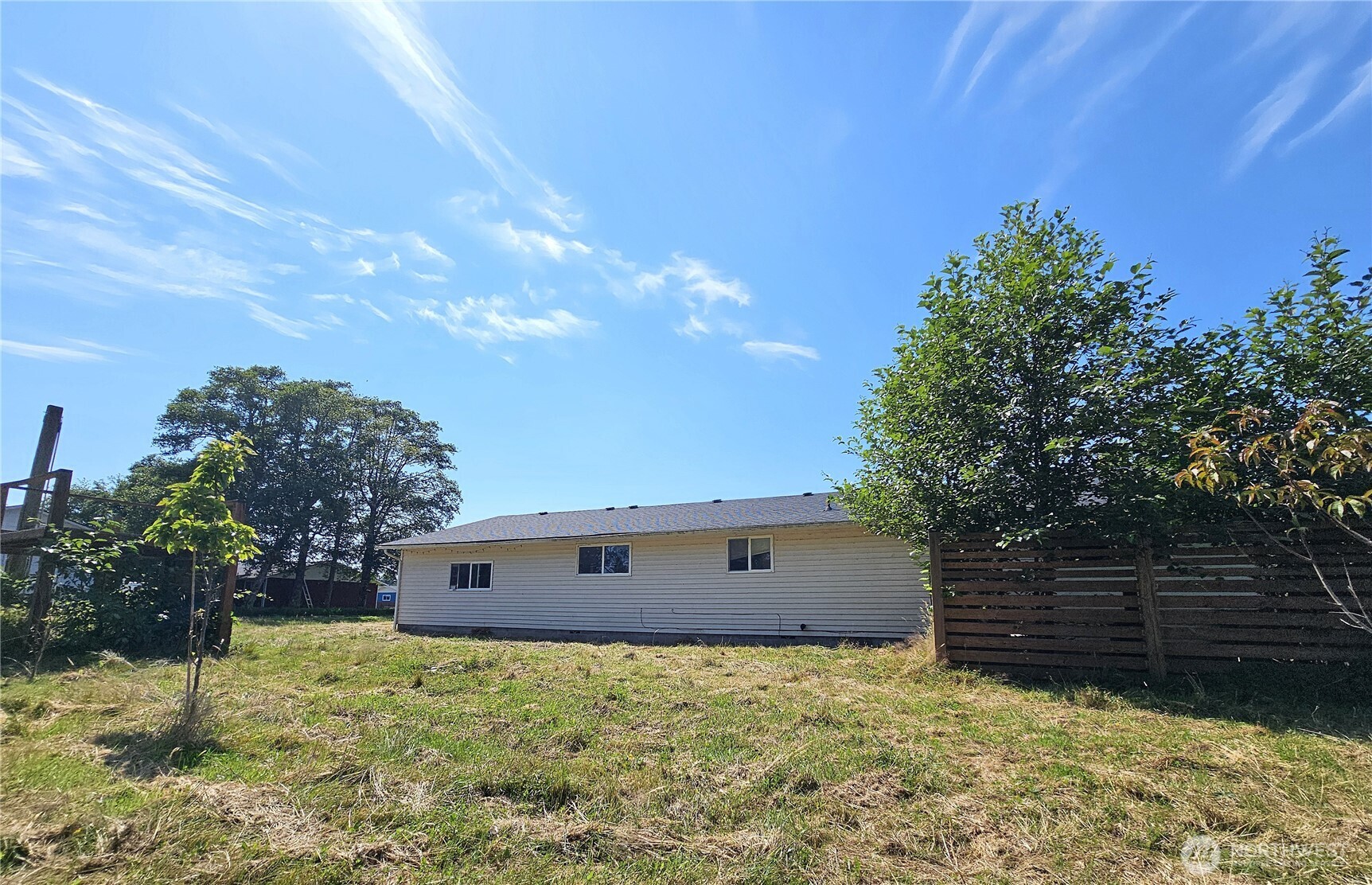 7207 Captain Robert Gray Drive Property Photo 9