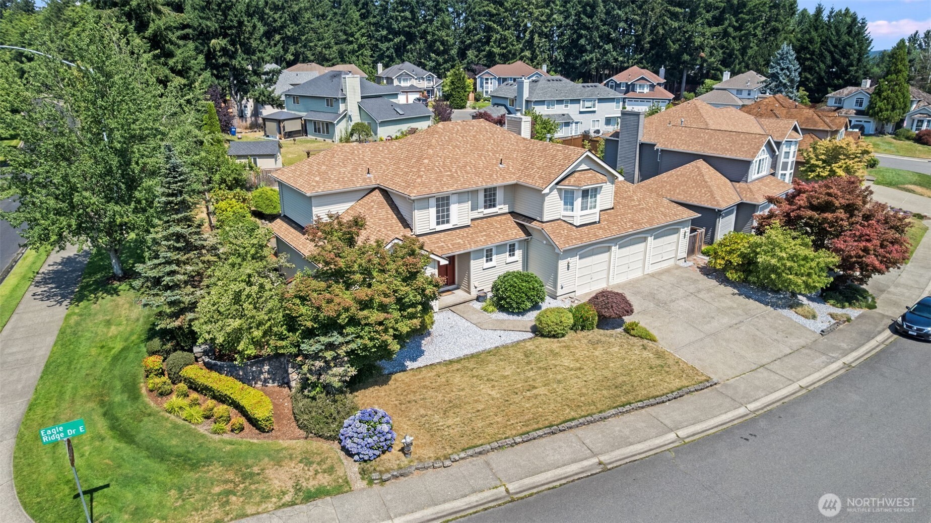 101 Eagle Ridge Drive Property Photo 3