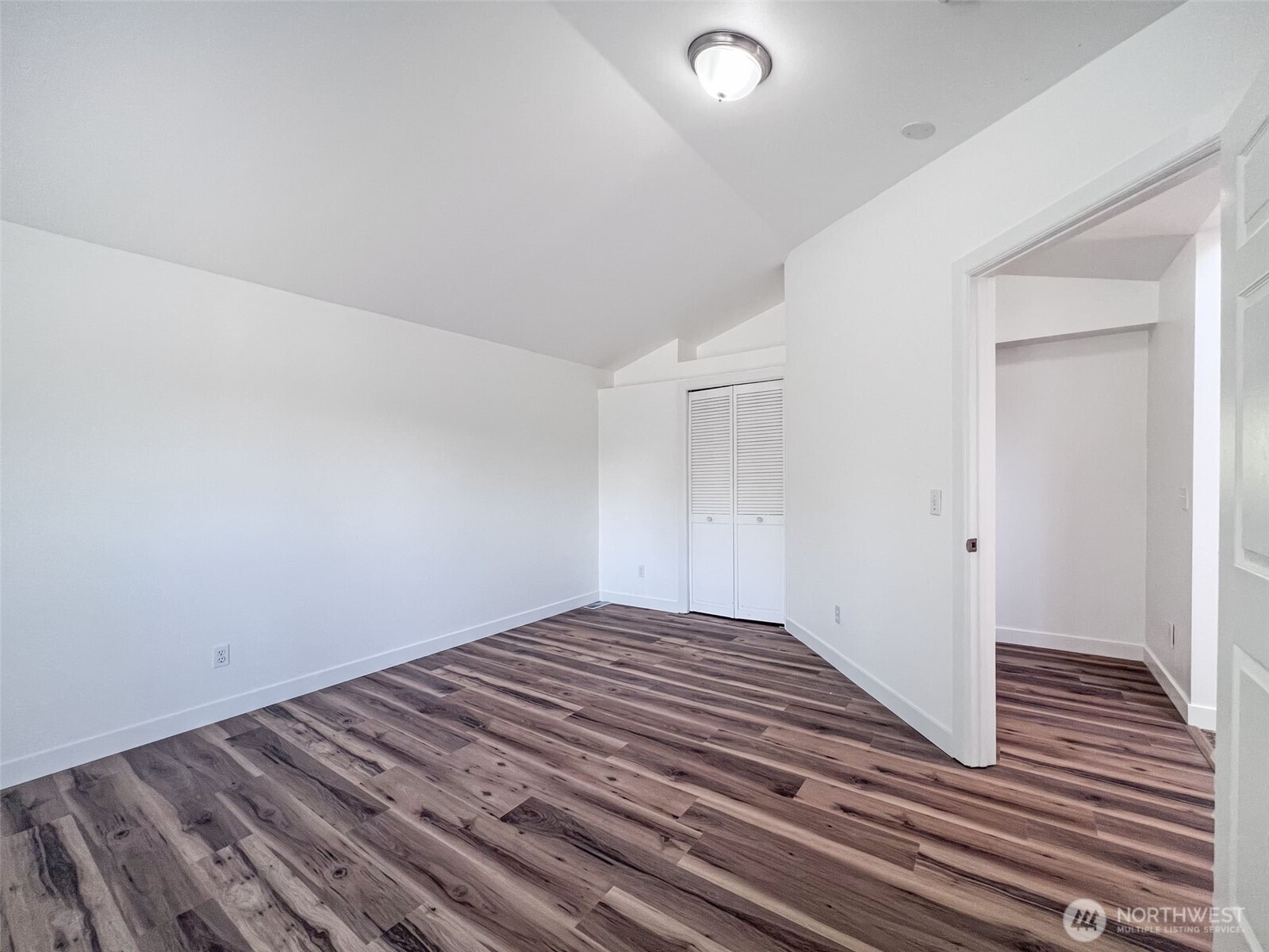 101 Eagle Ridge Drive Property Photo 6