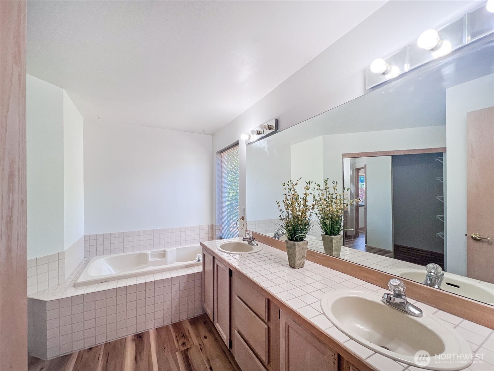 101 Eagle Ridge Drive Property Photo 13