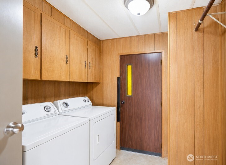 2399 Nightingale Lane Property Photo 30