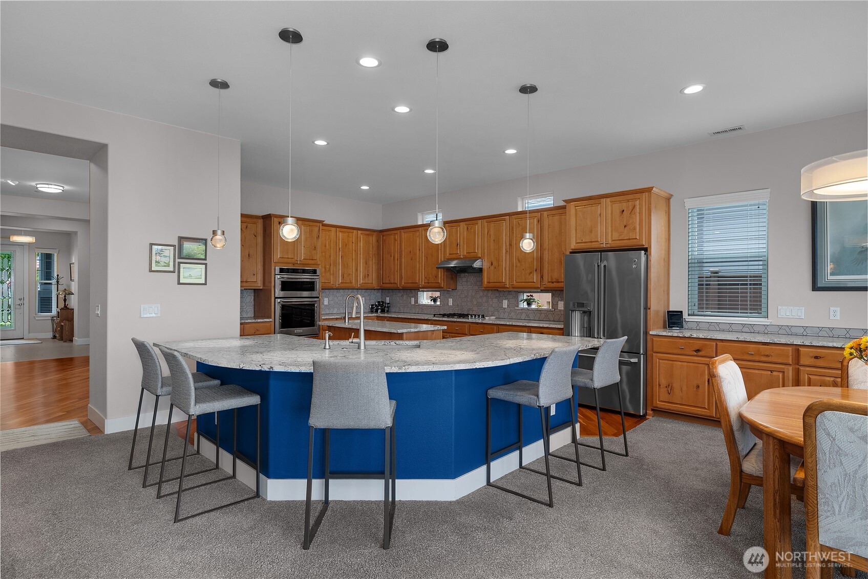 4242 Vashon Drive Property Photo 8