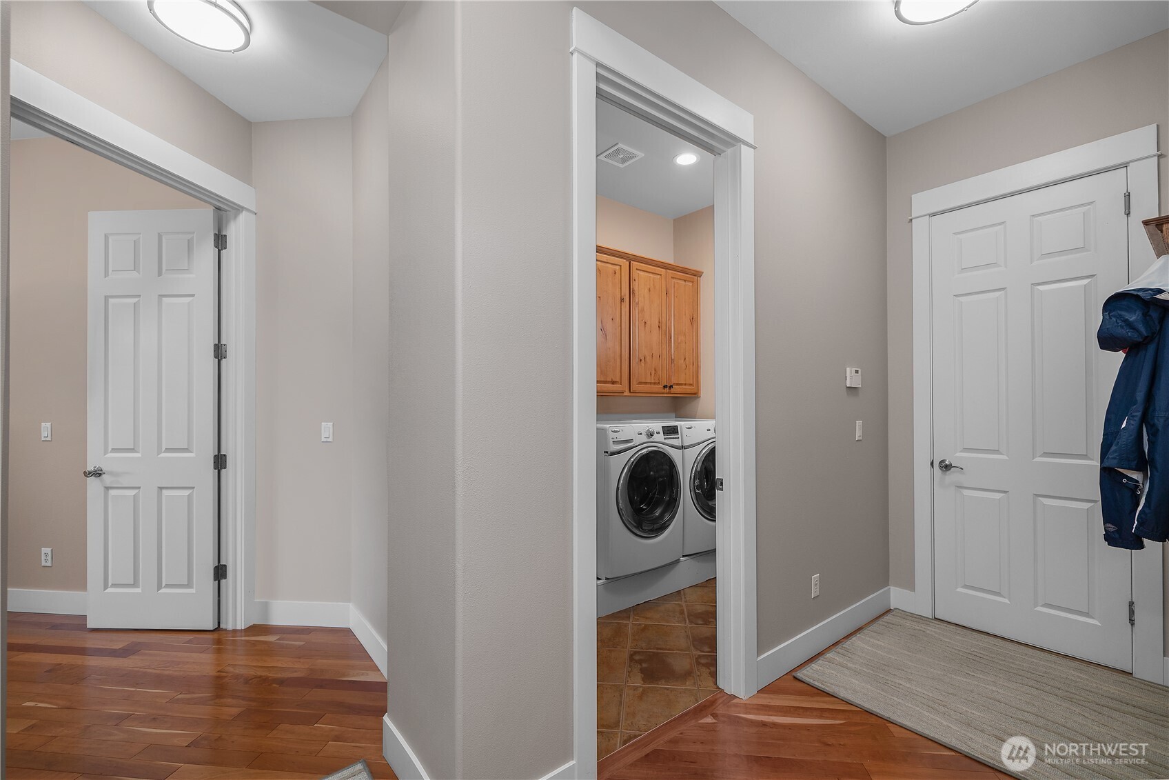 4242 Vashon Drive Property Photo 12