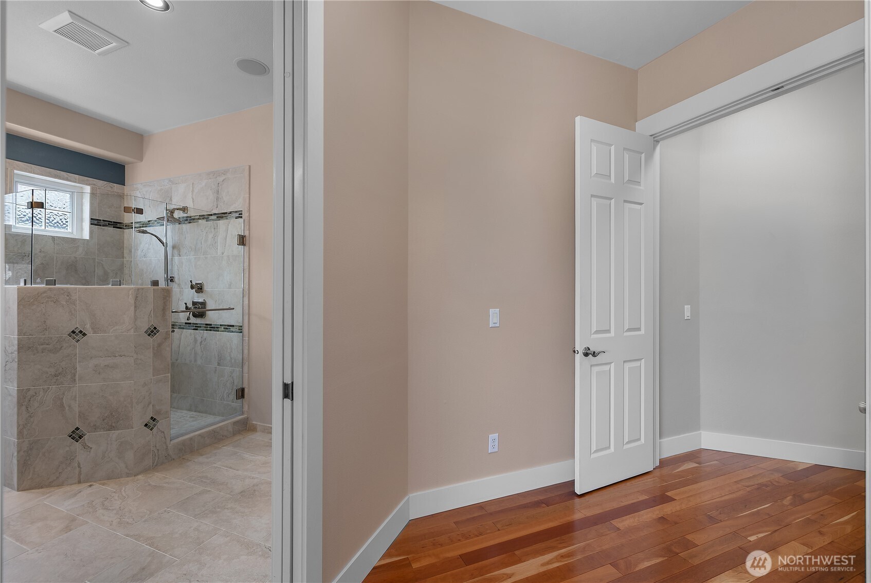 4242 Vashon Drive Property Photo 15