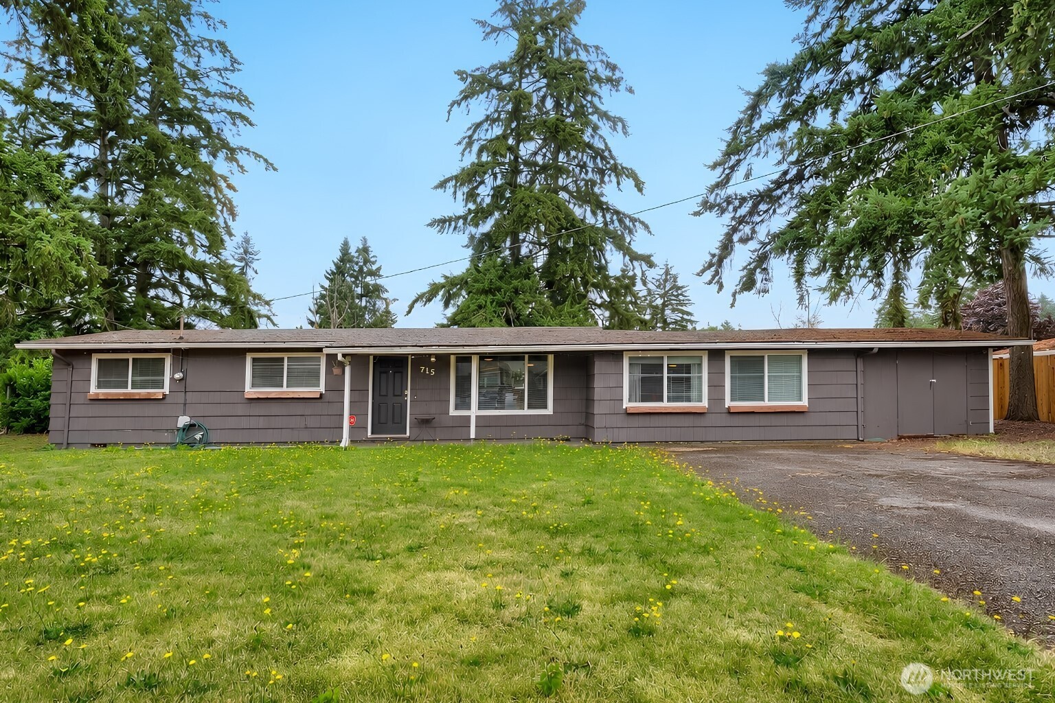 715 Johns Rd E Property Photo 1